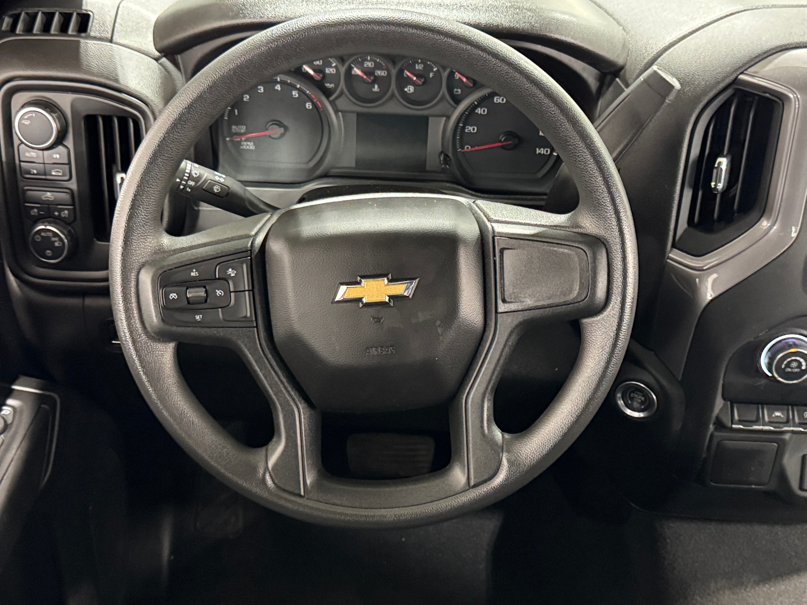 Thumbnail: 2022 Chevrolet Silverado 1500 - 5