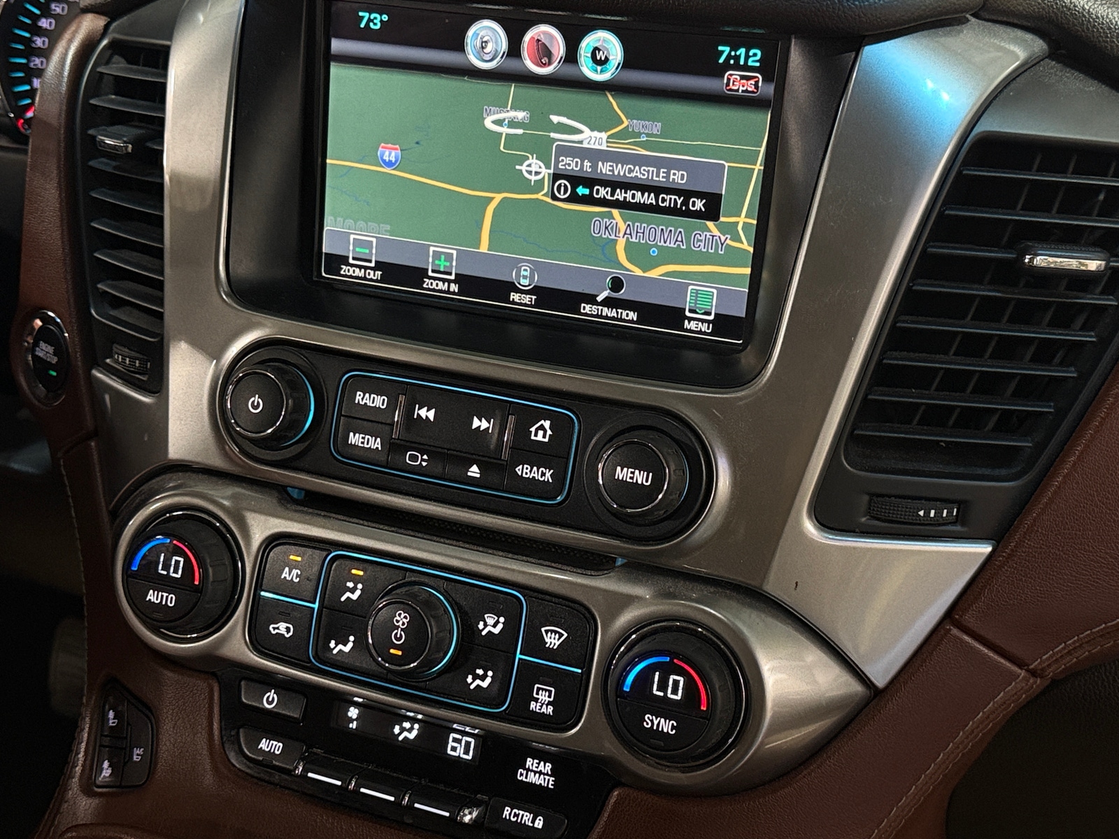 Thumbnail: 2015 Chevrolet Tahoe - 3