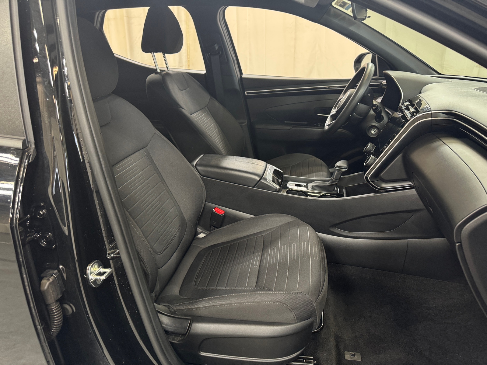 Thumbnail: 2023 Hyundai Santa Cruz - 2