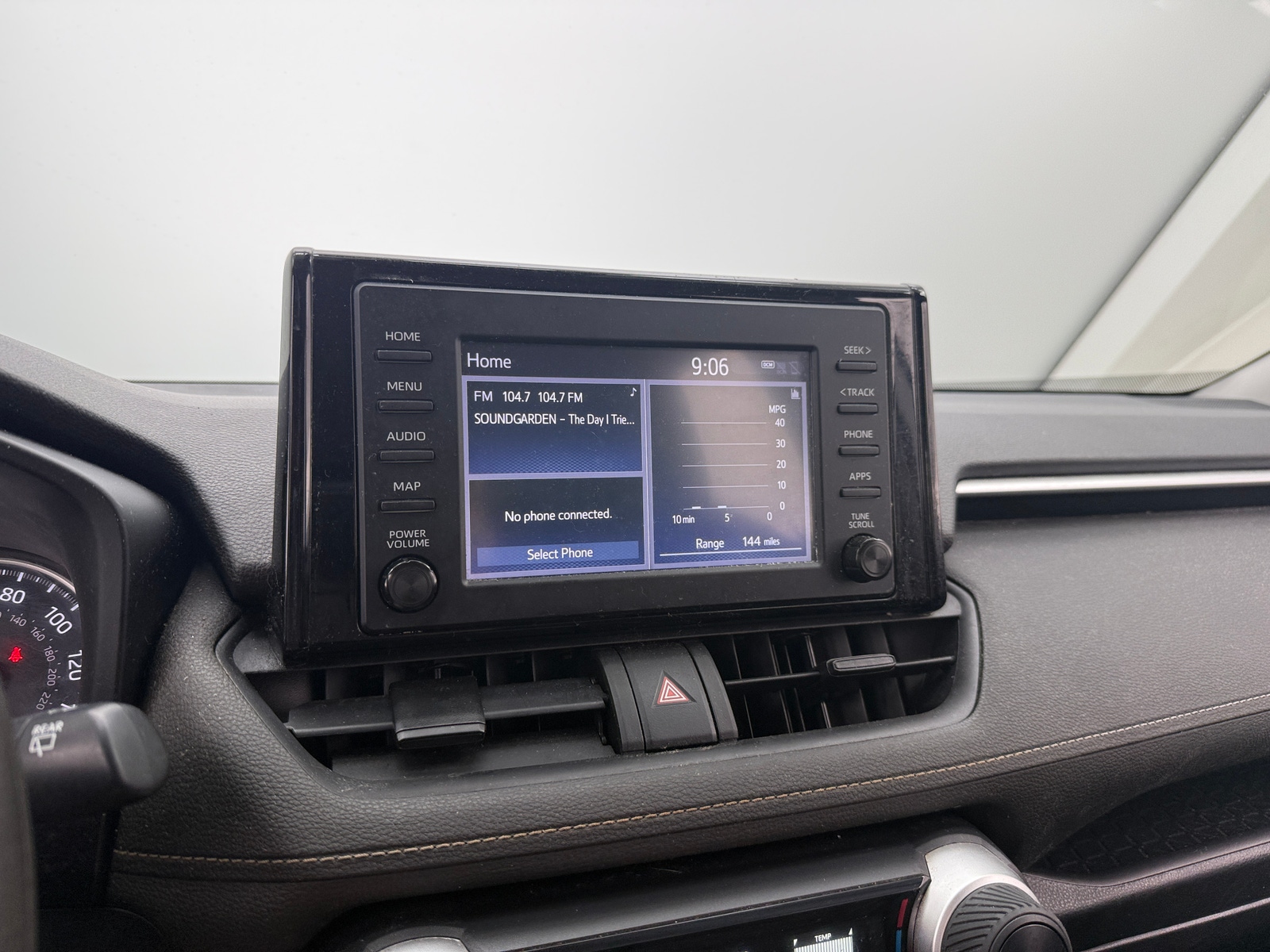 Thumbnail: 2019 Toyota RAV4 - 4