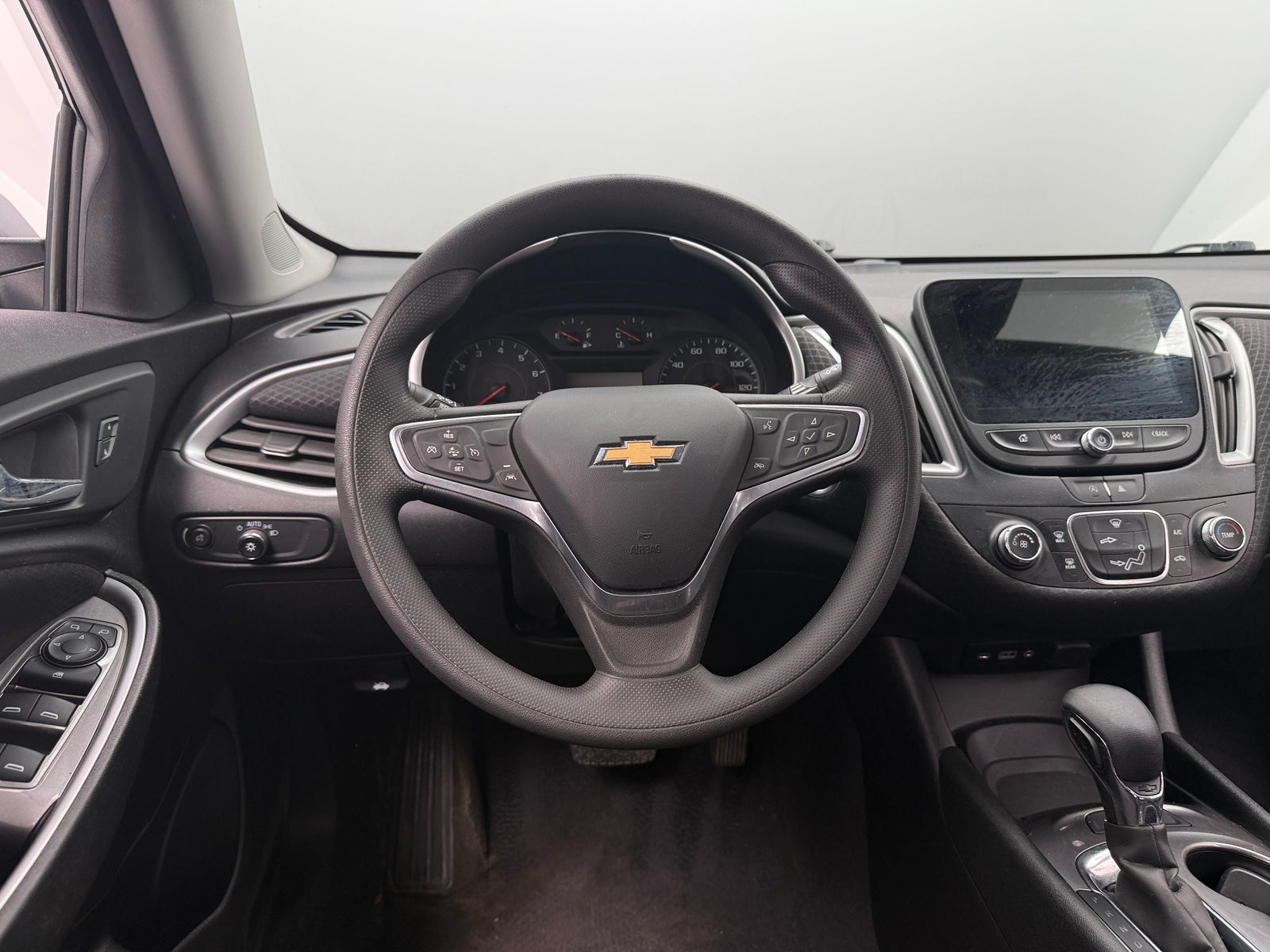 Thumbnail: 2023 Chevrolet Malibu - 5