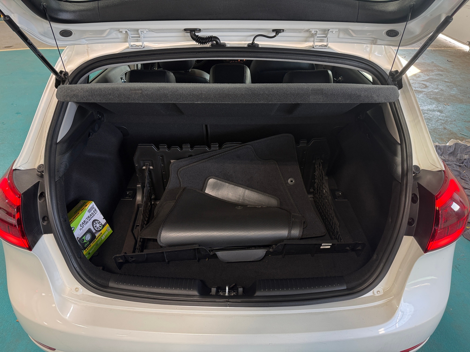 Thumbnail: 2018 Kia Forte - 6