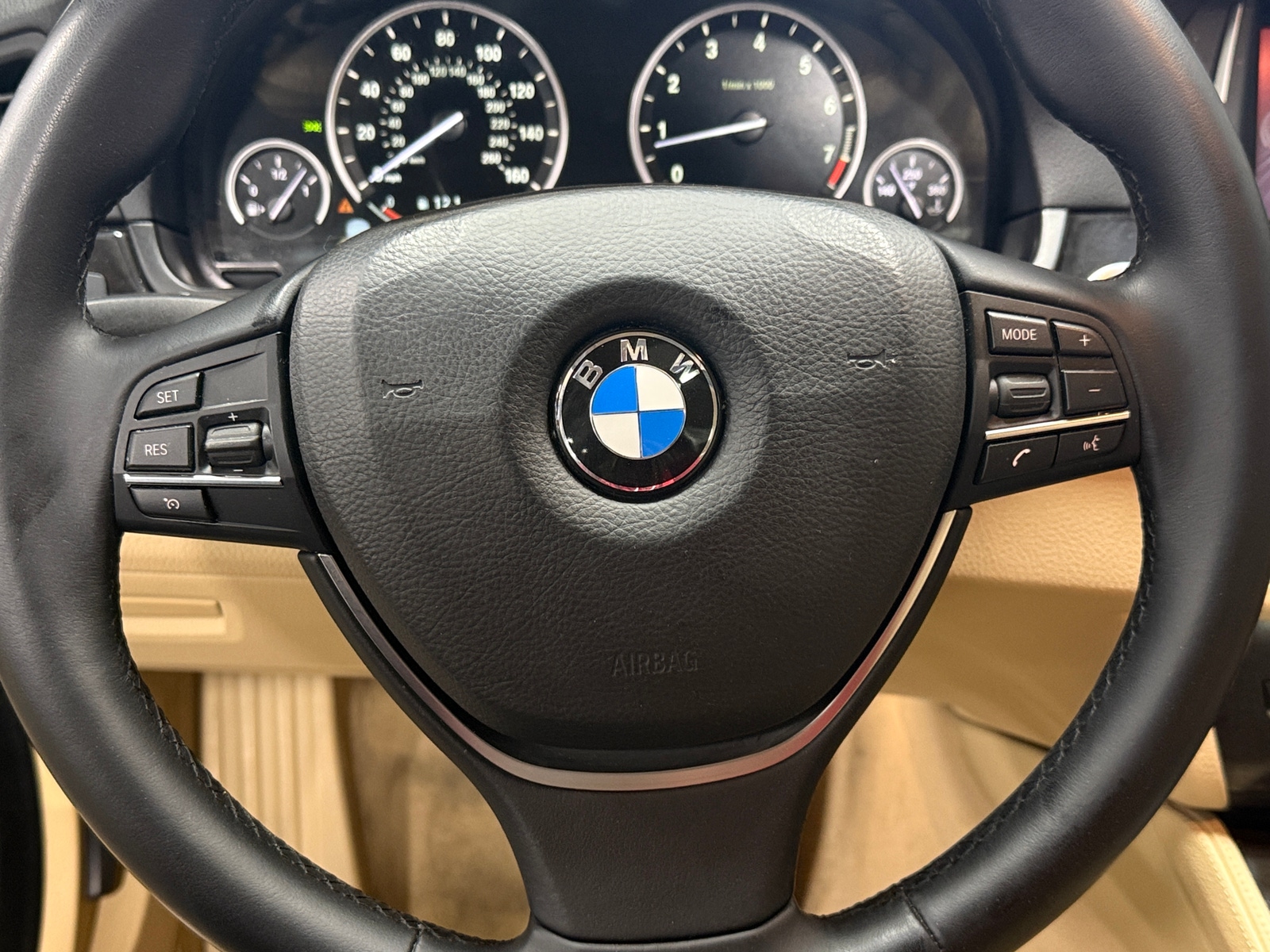 Thumbnail: 2015 BMW 5 Series - 4