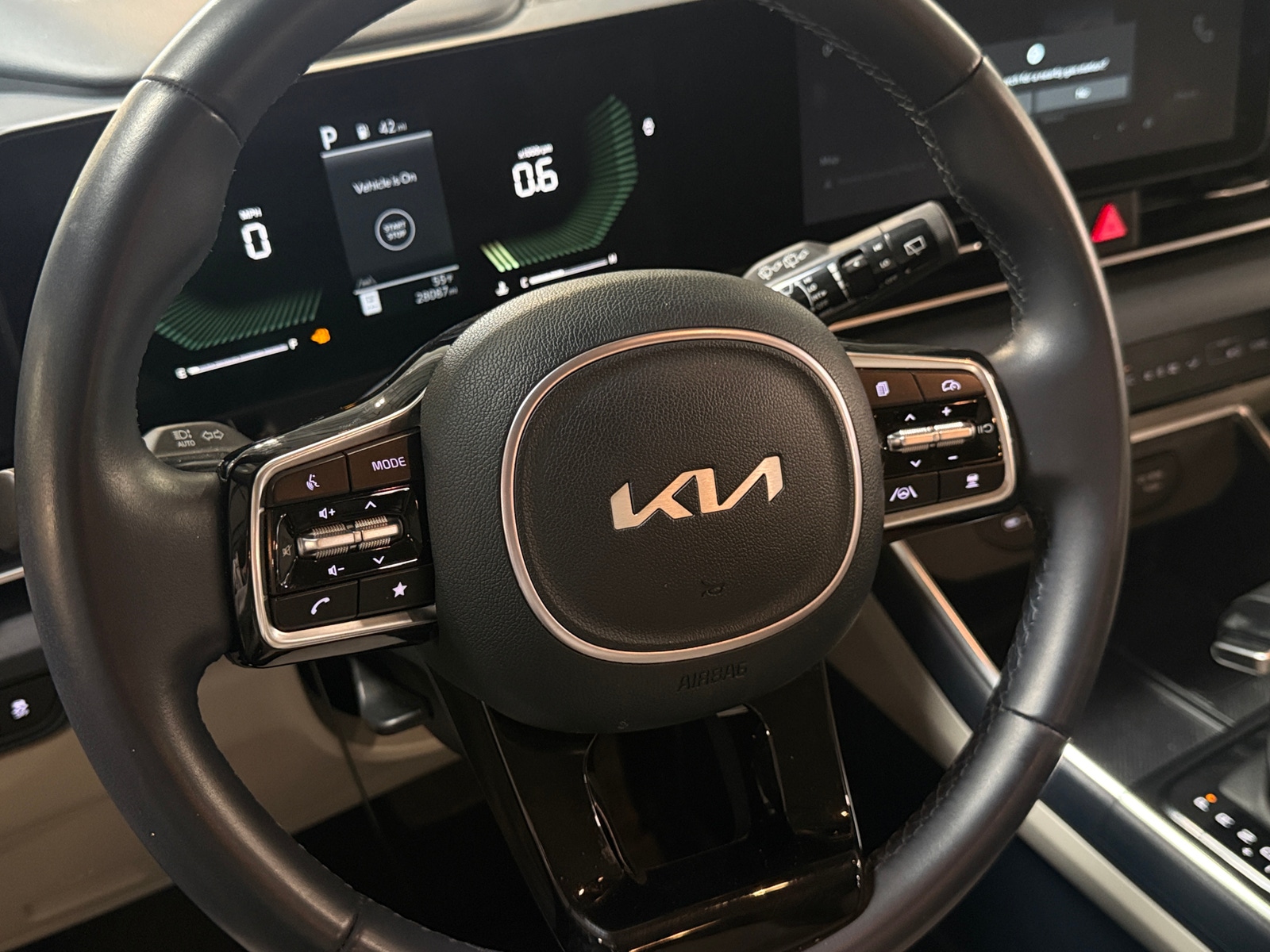 Thumbnail: 2025 Kia Carnival - 4