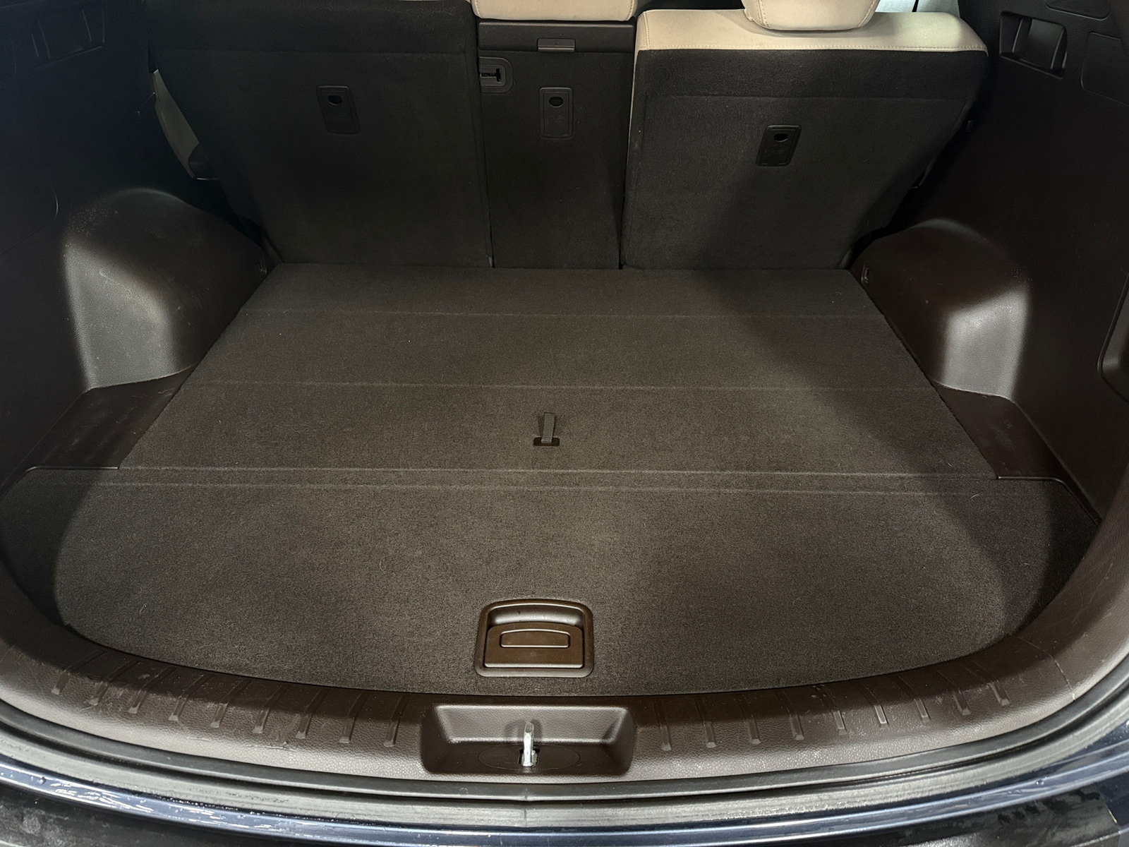 Thumbnail: 2017 Hyundai Santa Fe - 7