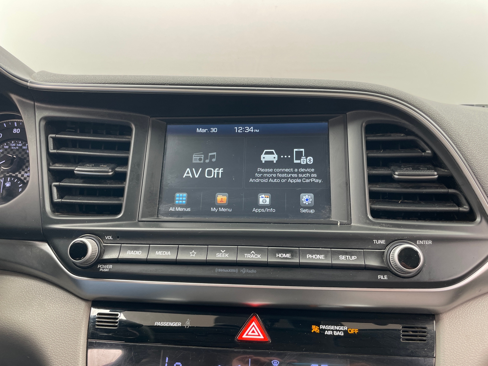 Thumbnail: 2020 Hyundai Elantra - 4