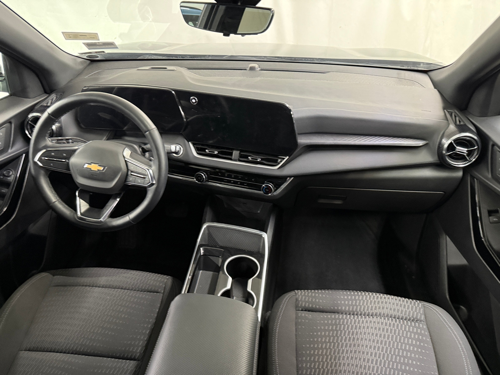 Thumbnail: 2025 Chevrolet Equinox - 3