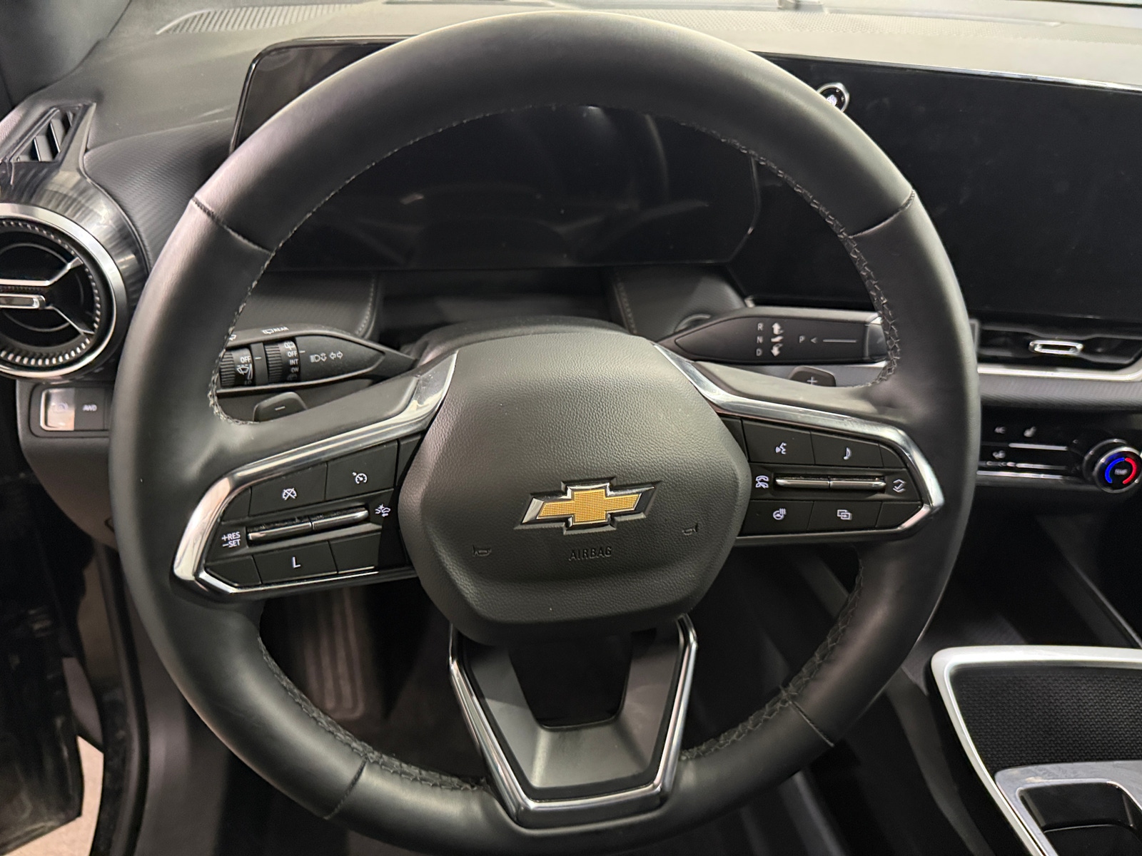 Thumbnail: 2025 Chevrolet Equinox - 5