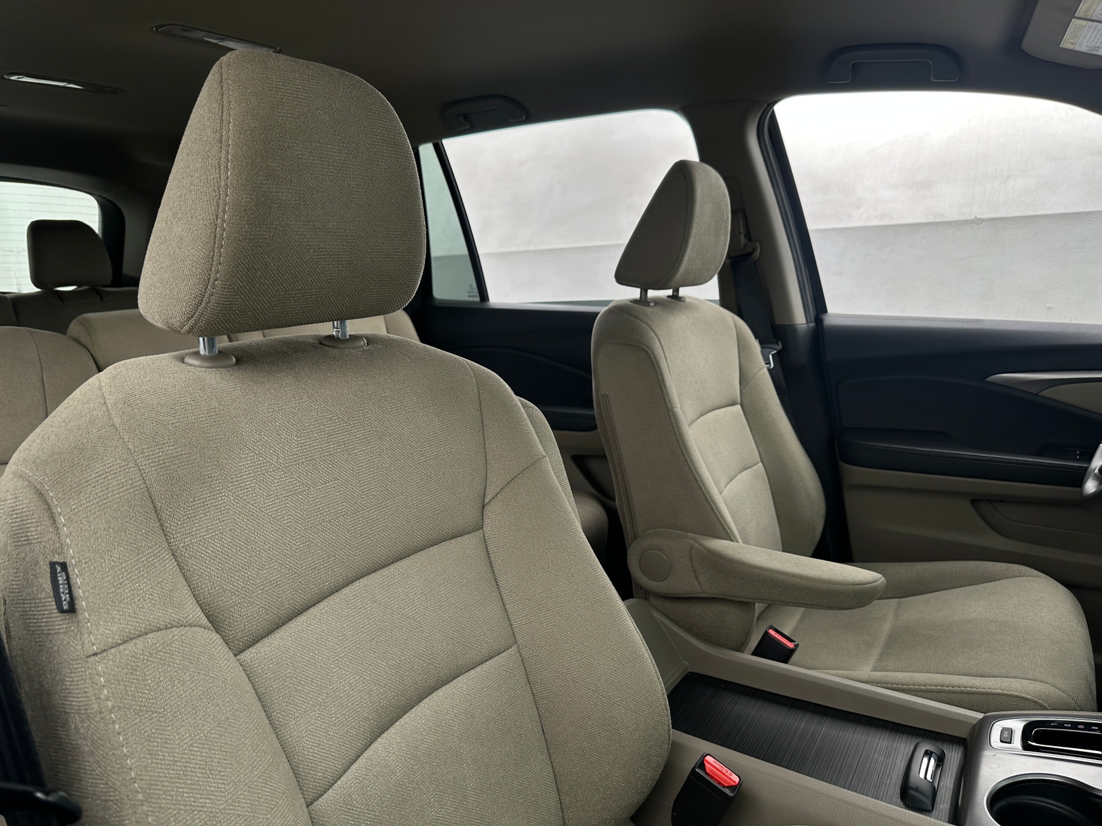 Thumbnail: 2019 Honda Pilot - 2