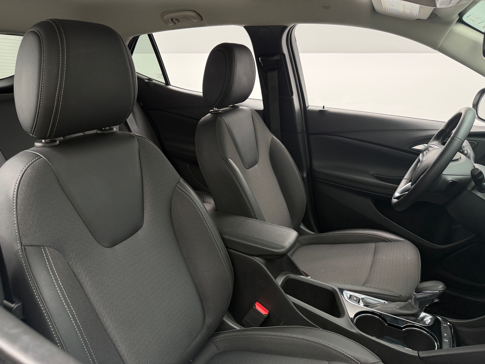 Thumbnail: 2025 Buick Encore GX - 2