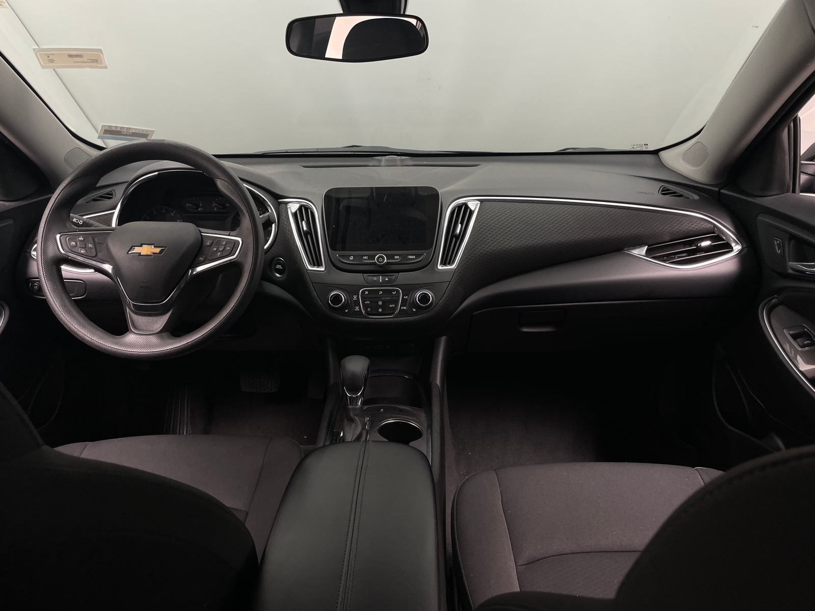 Thumbnail: 2021 Chevrolet Malibu - 3