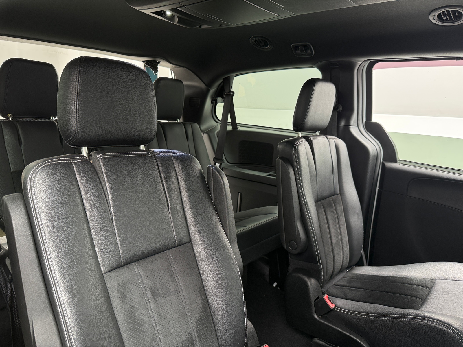 Thumbnail: 2018 Dodge Grand Caravan - 5