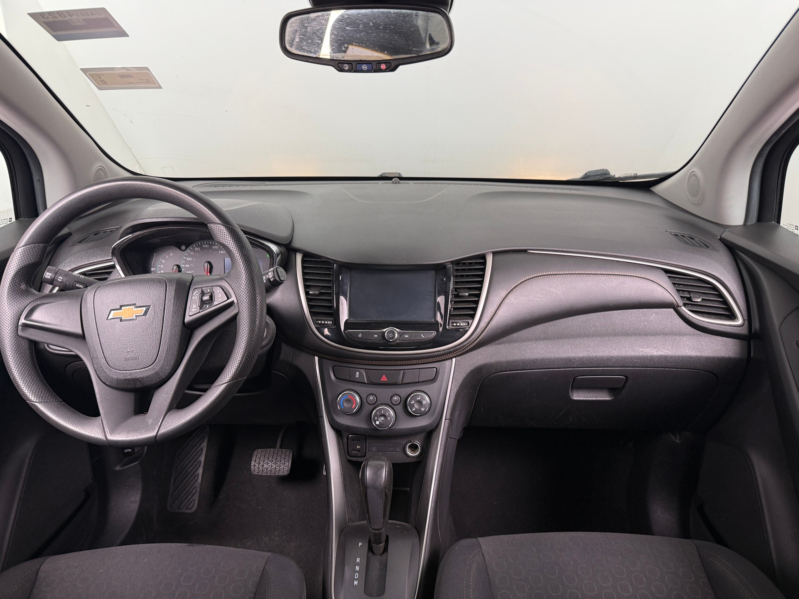 Thumbnail: 2017 Chevrolet Trax - 3