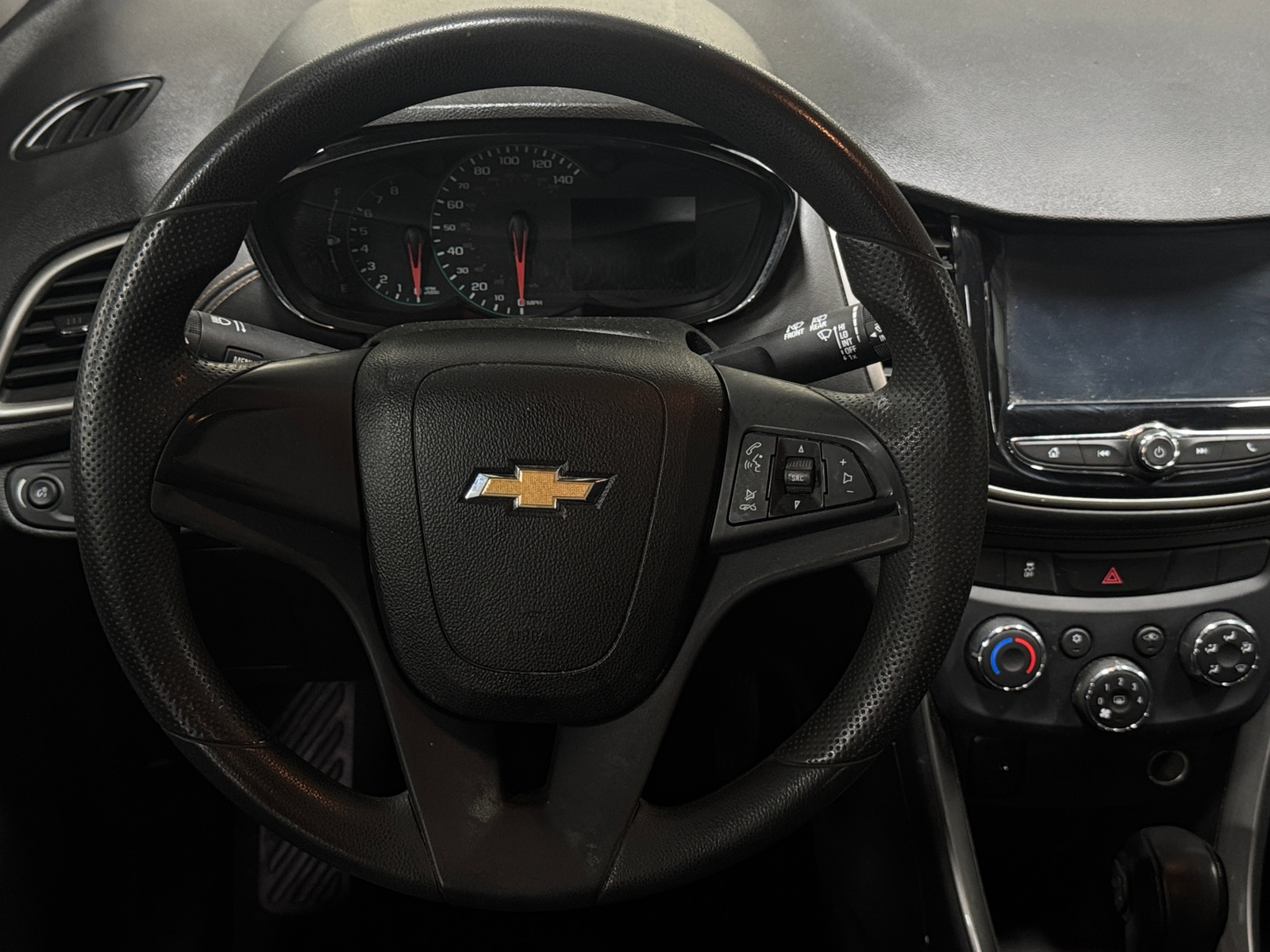 Thumbnail: 2017 Chevrolet Trax - 5