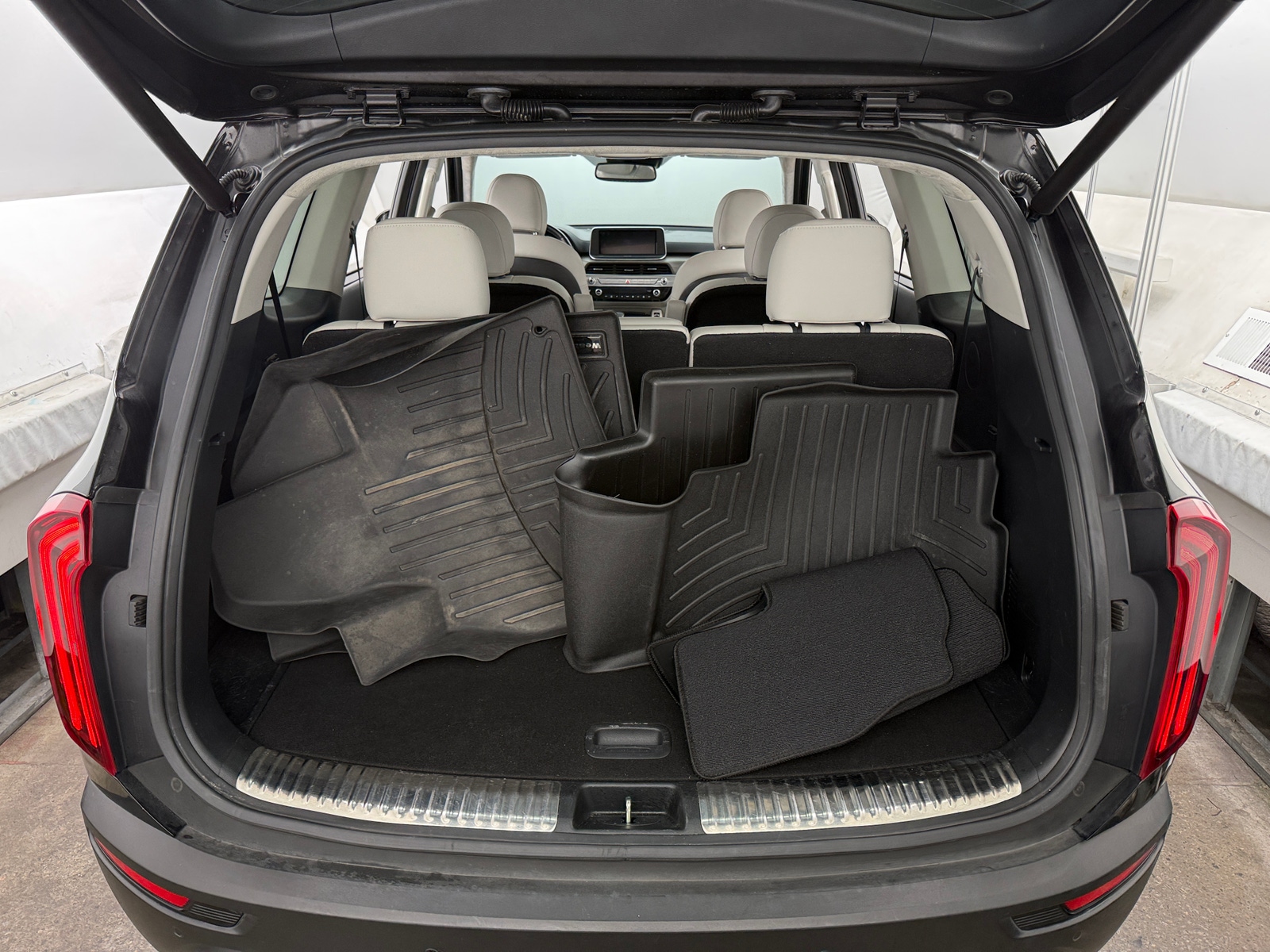 Thumbnail: 2021 Kia Telluride - 6