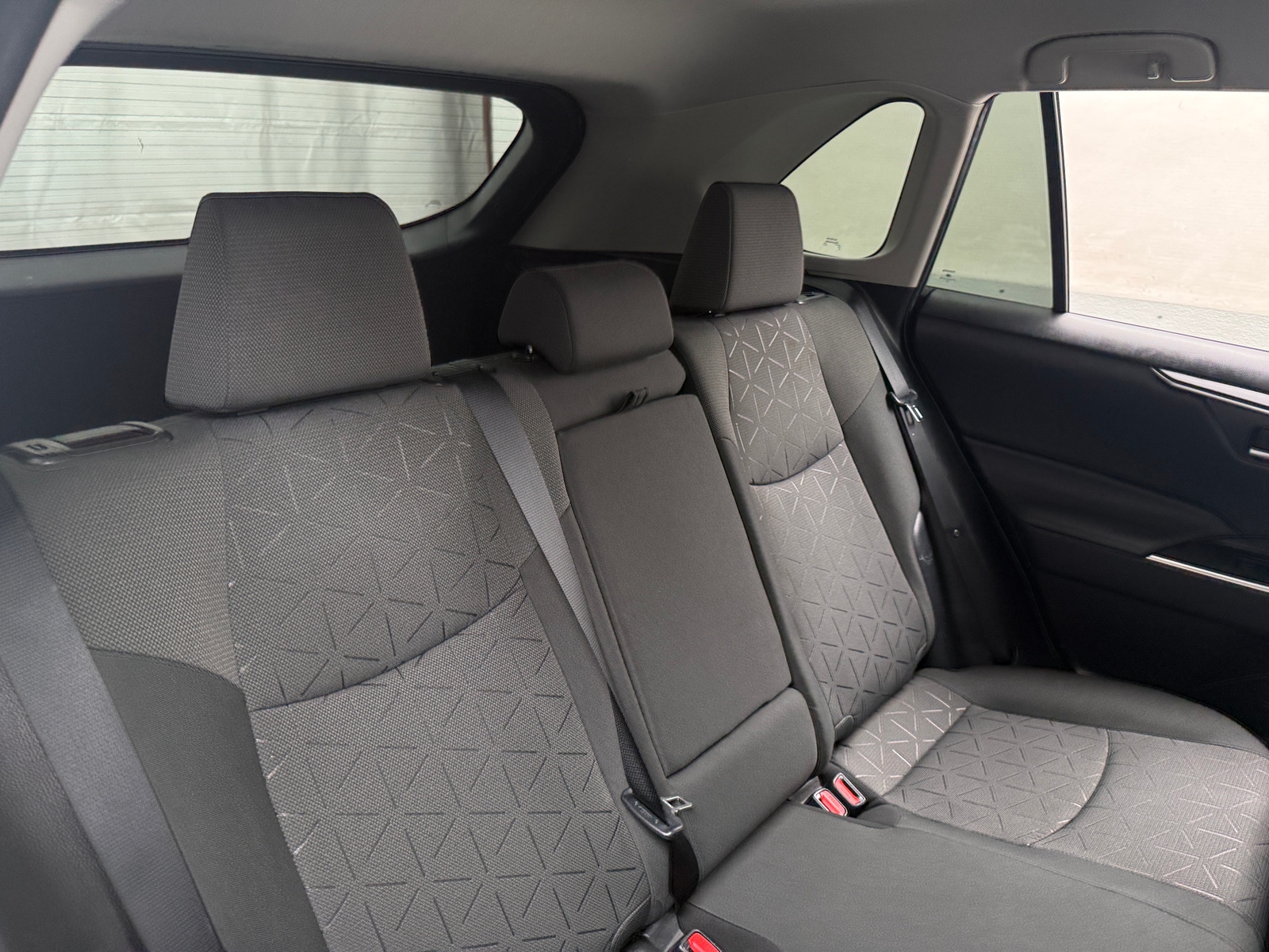 Thumbnail: 2021 Toyota RAV4 - 6