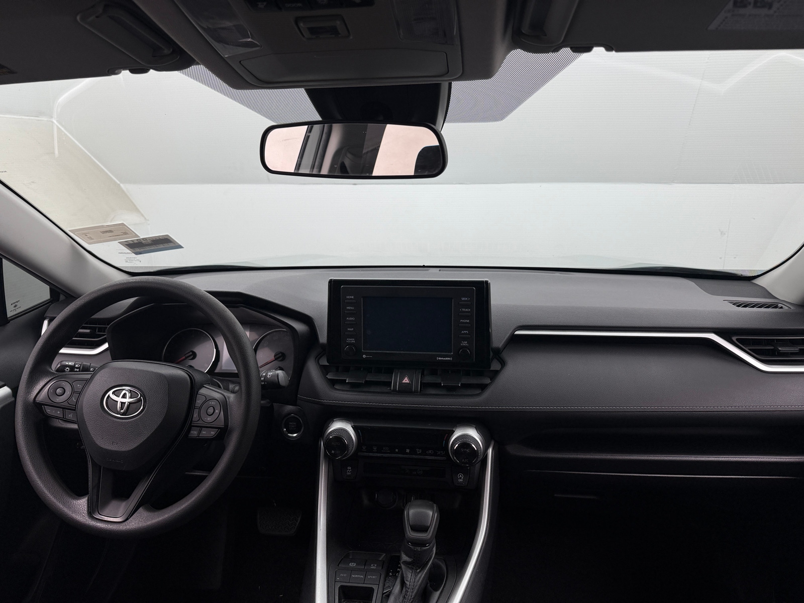 Thumbnail: 2021 Toyota RAV4 - 3