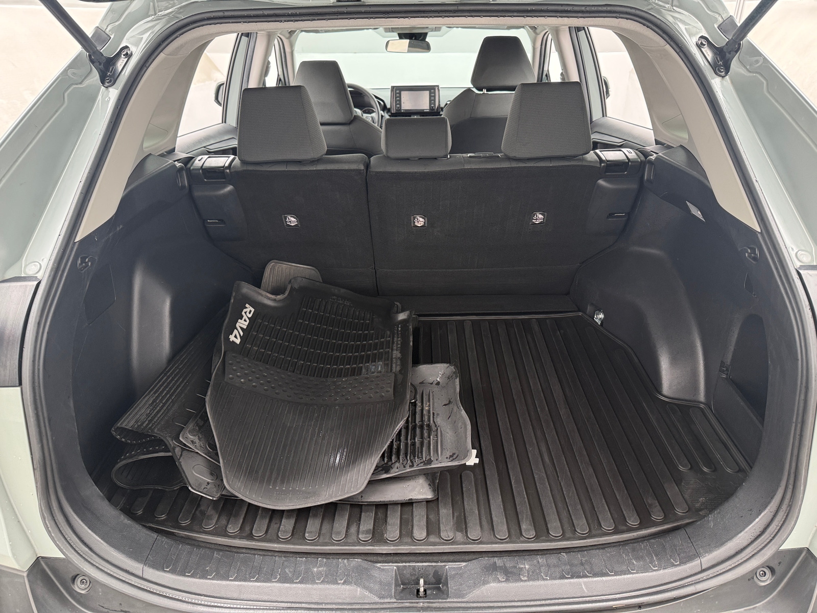 Thumbnail: 2021 Toyota RAV4 - 7