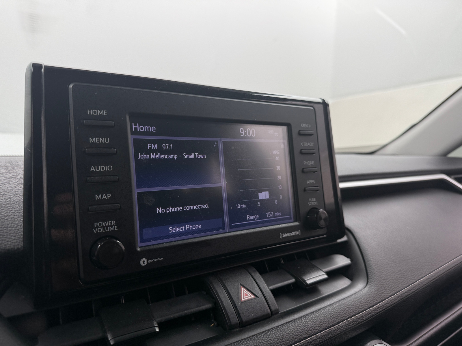 Thumbnail: 2021 Toyota RAV4 - 4