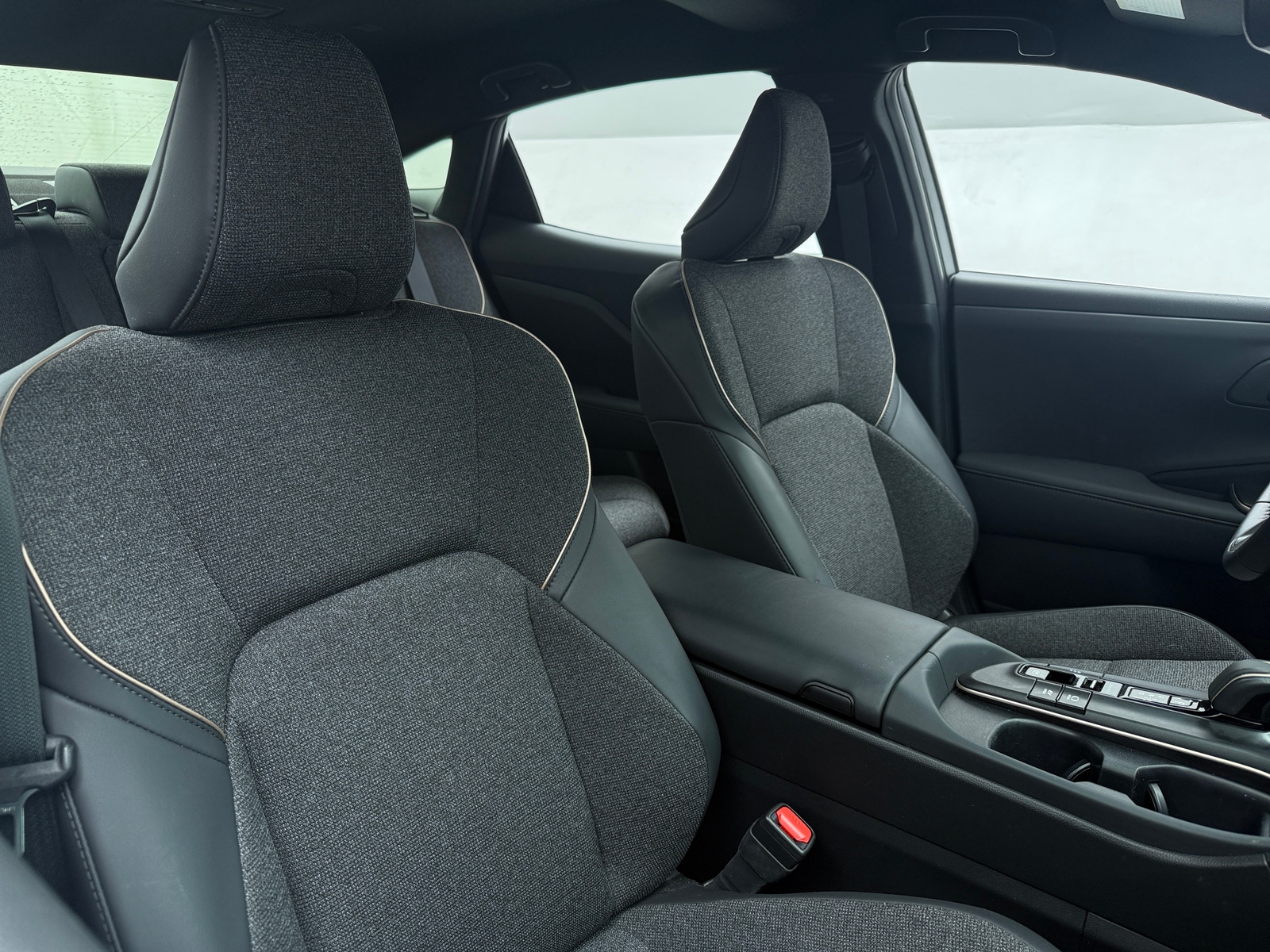 Thumbnail: 2023 Toyota Crown - 2