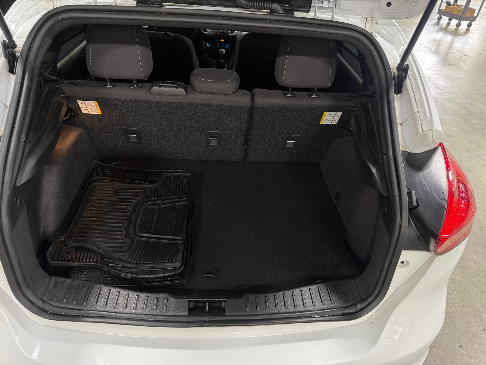 Thumbnail: 2018 Ford Focus - 7