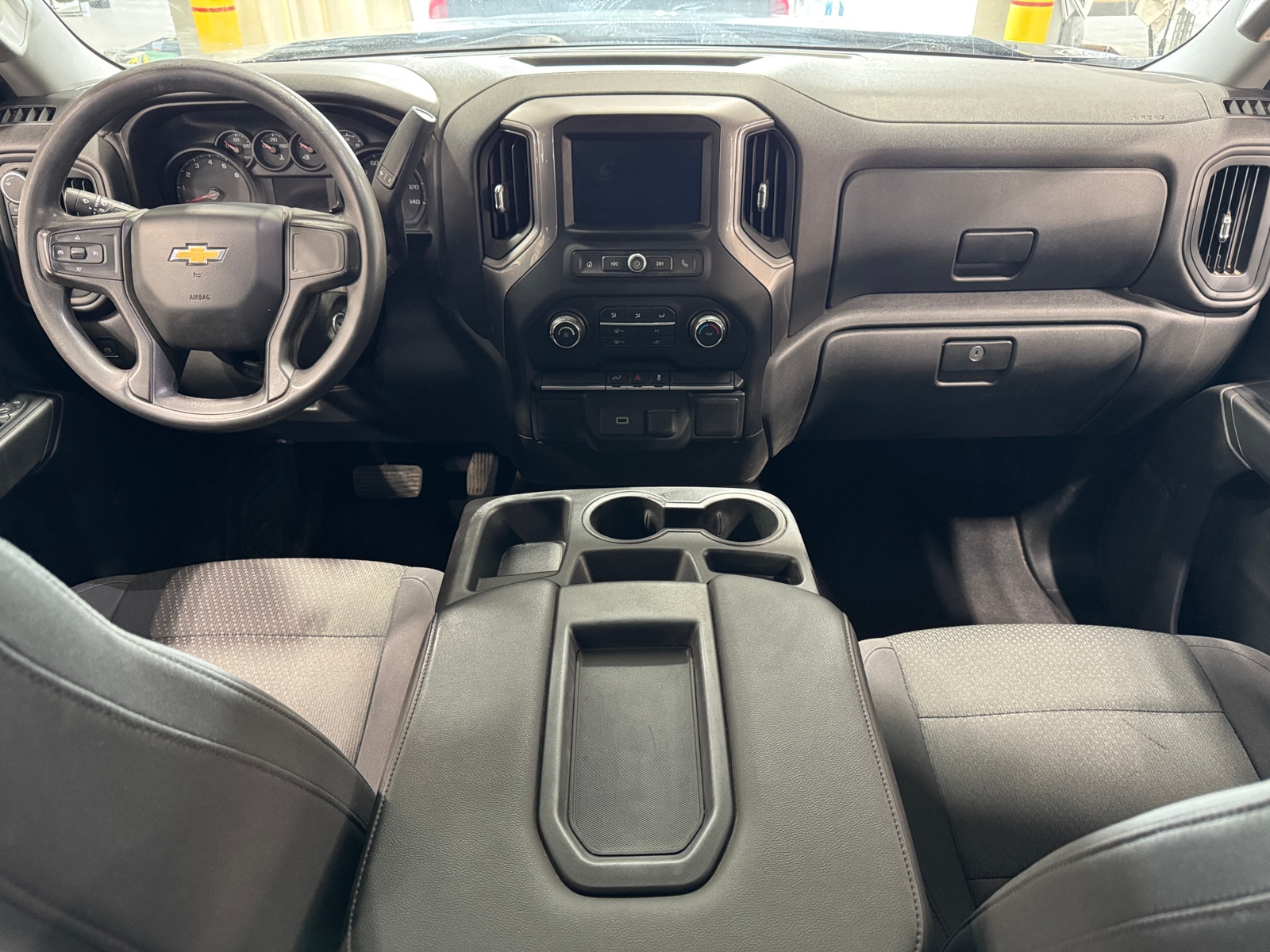 Thumbnail: 2020 Chevrolet Silverado 1500 - 3