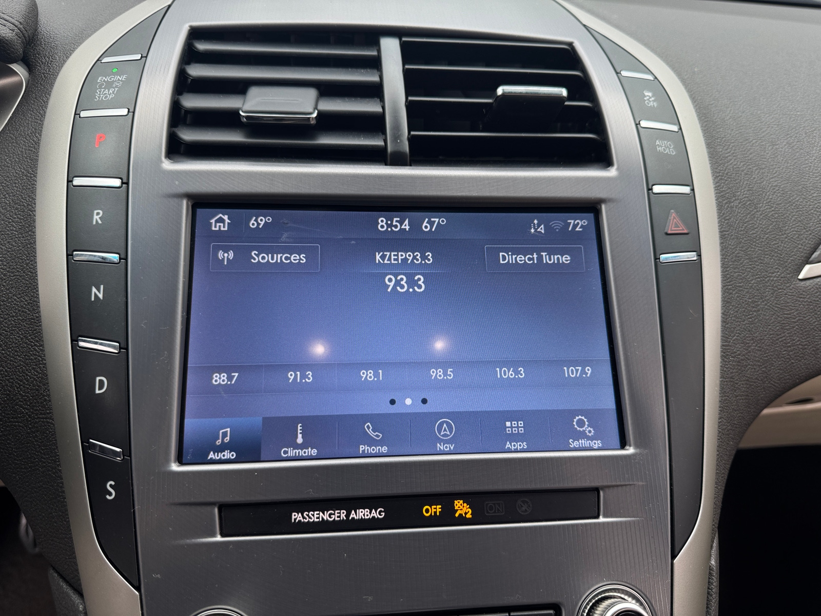 Thumbnail: 2019 Lincoln MKZ - 3