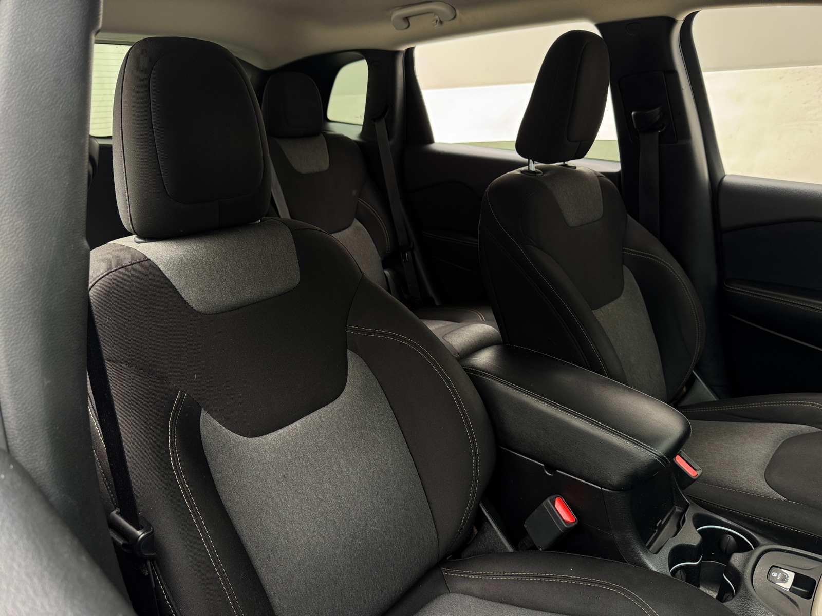 Thumbnail: 2017 Jeep Cherokee - 2