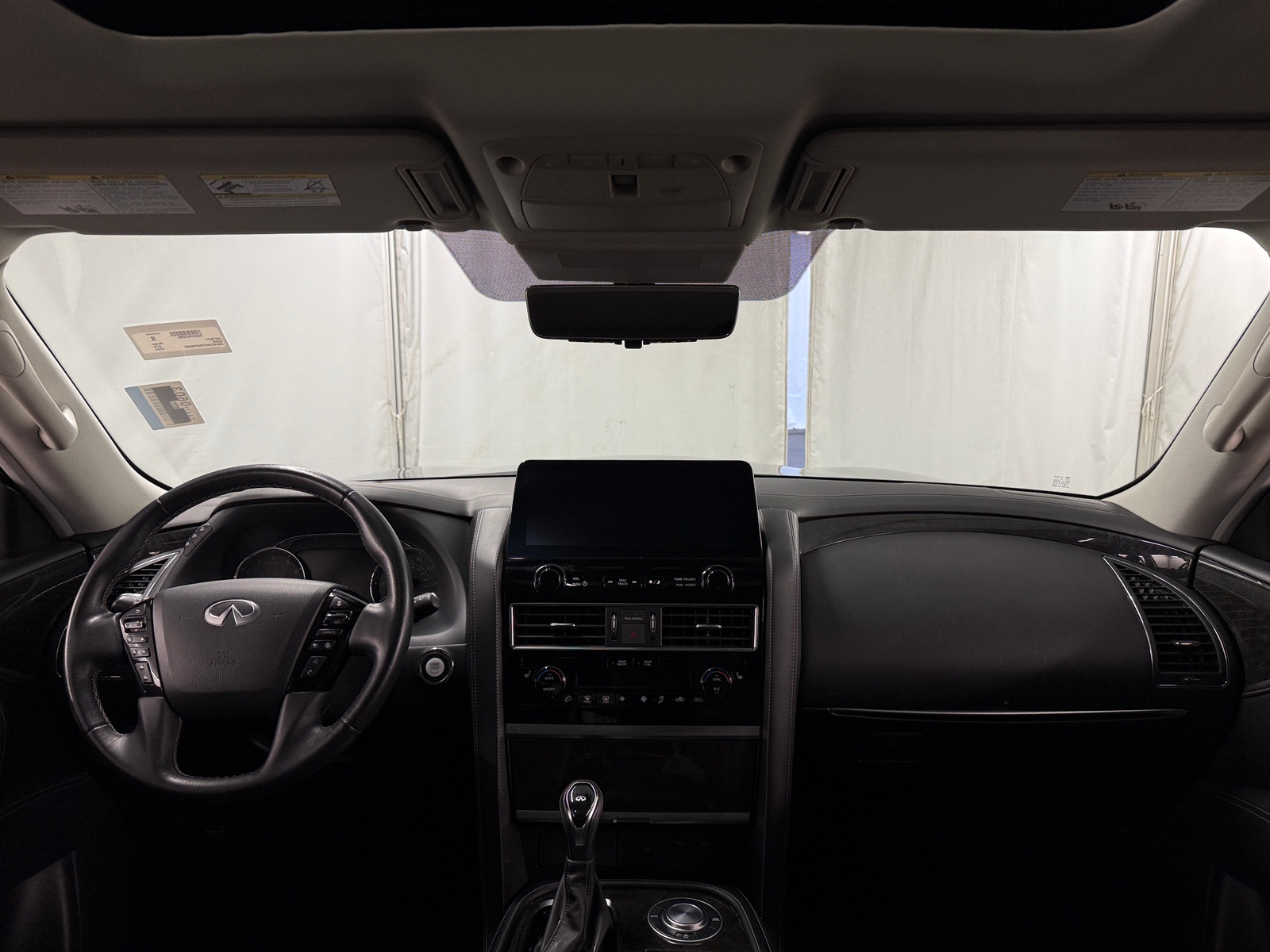 Thumbnail: 2024 INFINITI QX80 - 2