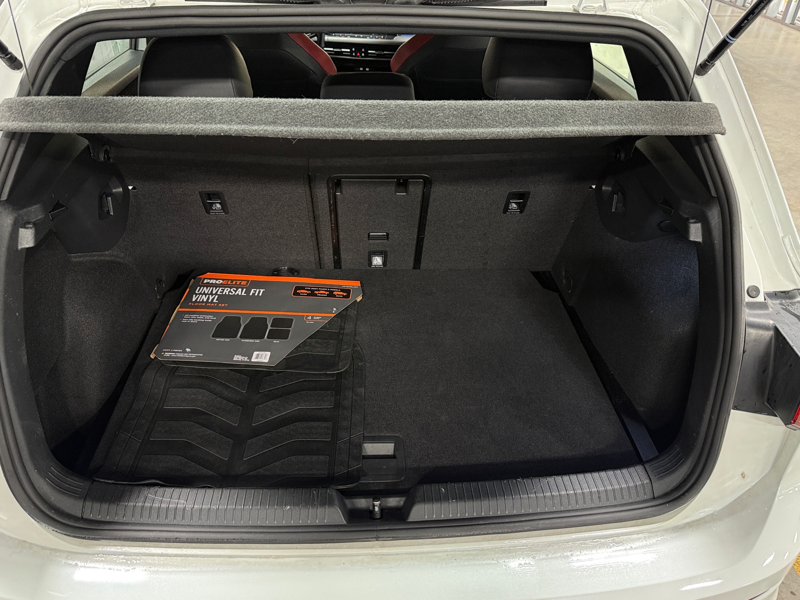 Thumbnail: 2024 Volkswagen Golf - 6