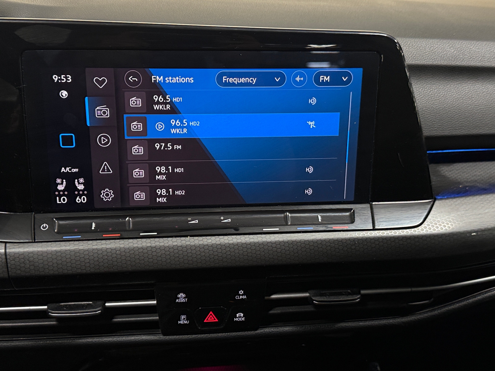 Thumbnail: 2024 Volkswagen Golf - 3