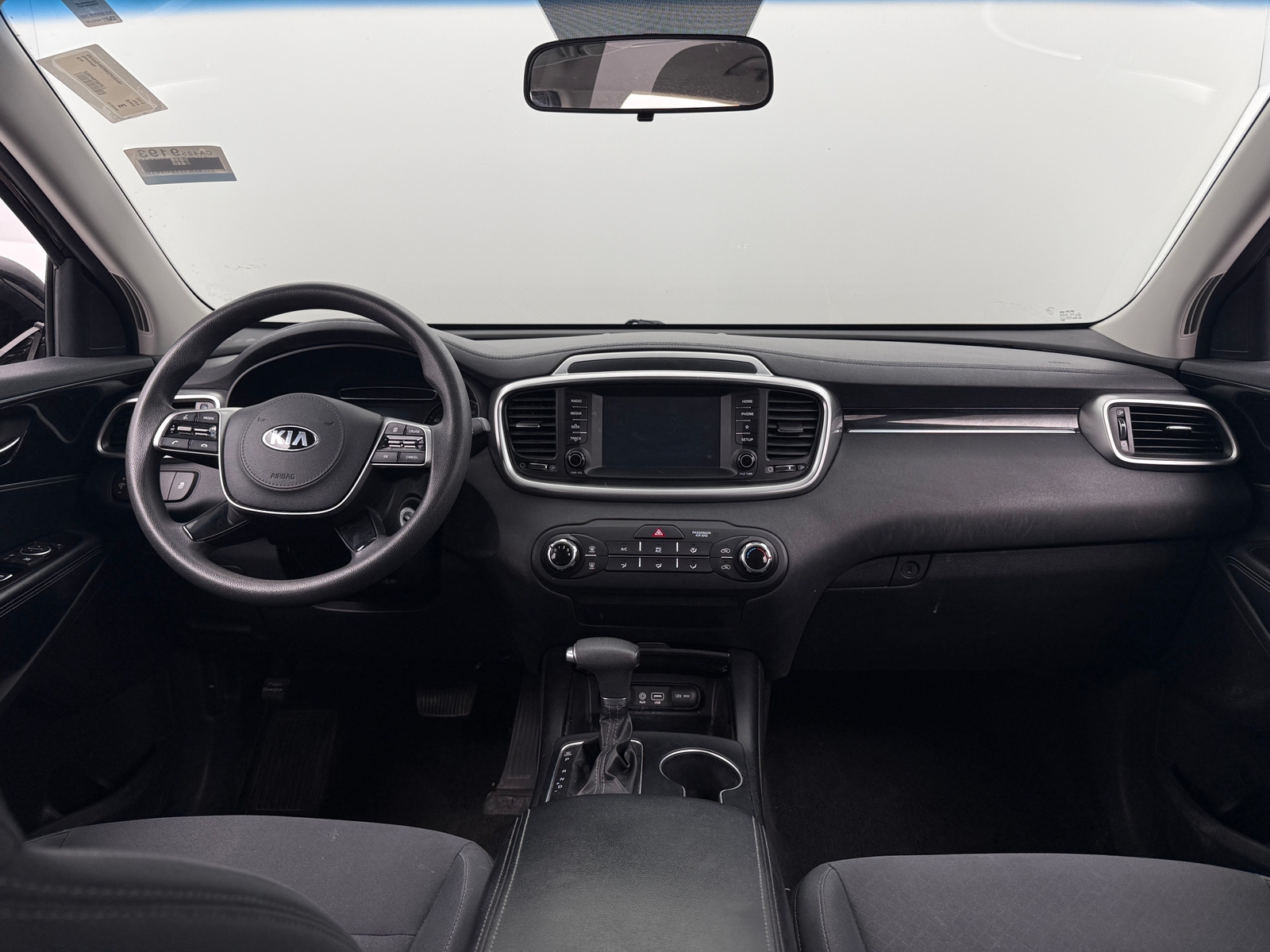 Thumbnail: 2019 Kia Sorento - 3