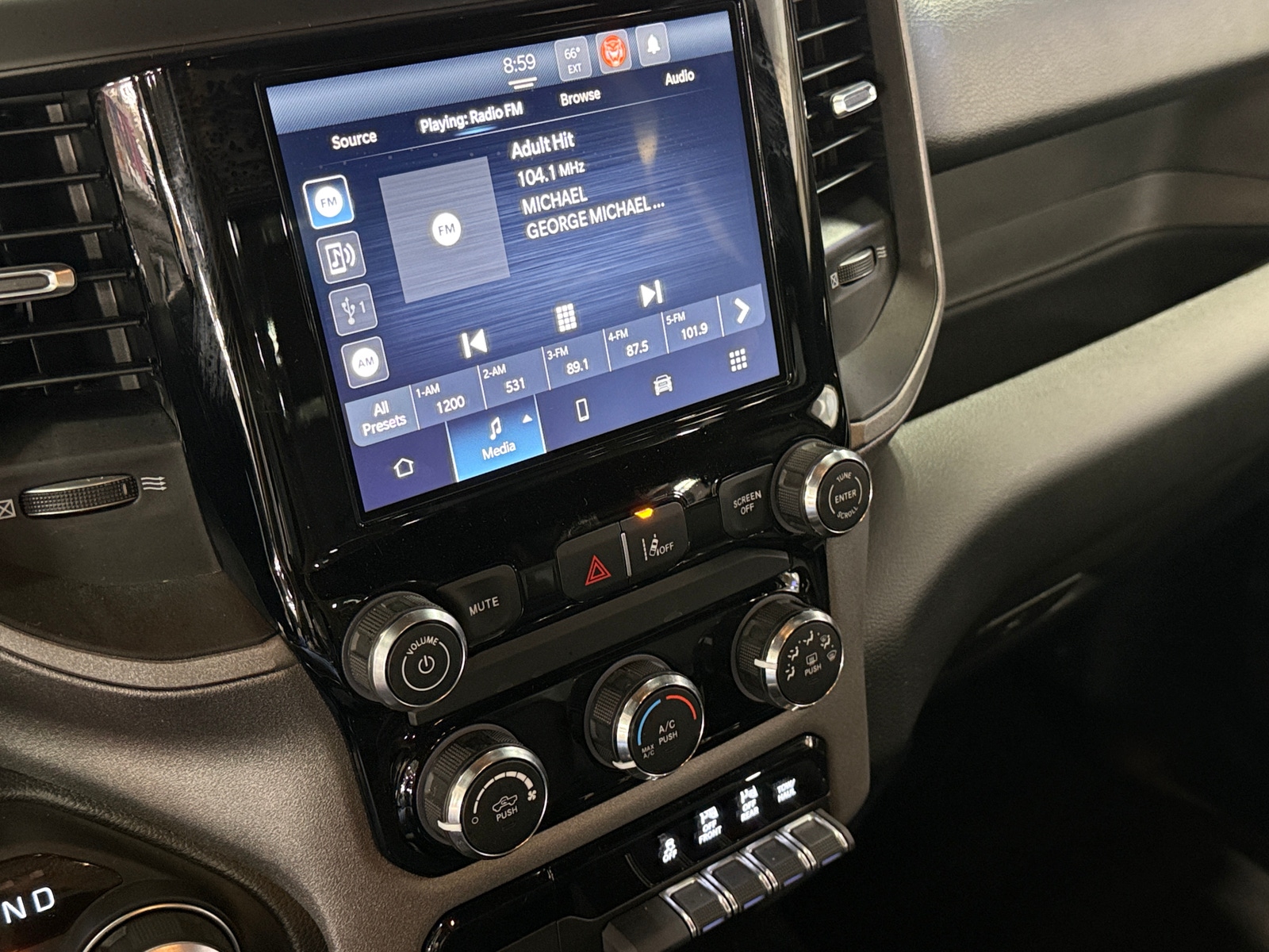 Thumbnail: 2025 RAM 1500 - 3