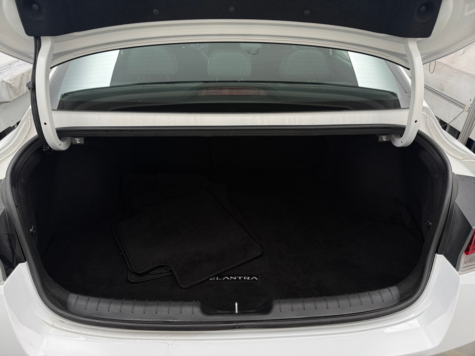 Thumbnail: 2023 Hyundai Elantra - 7