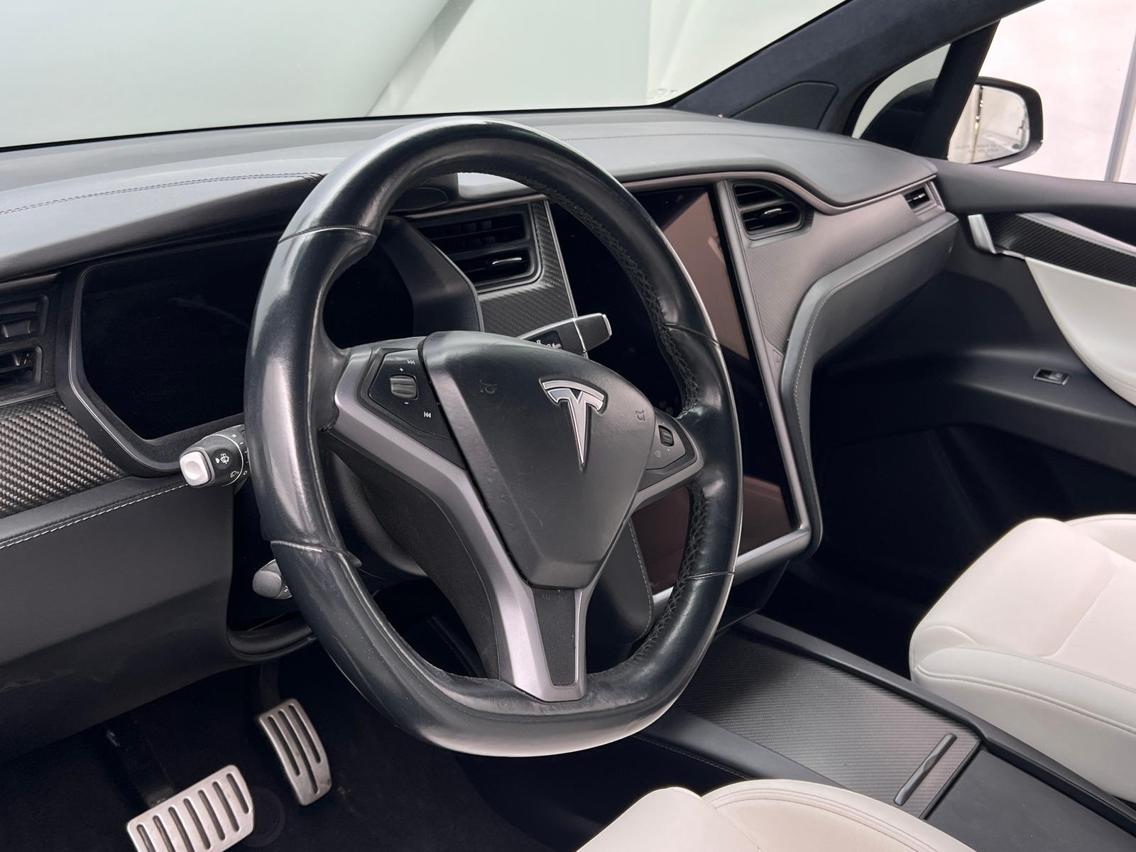 Thumbnail: 2020 Tesla Model X - 4