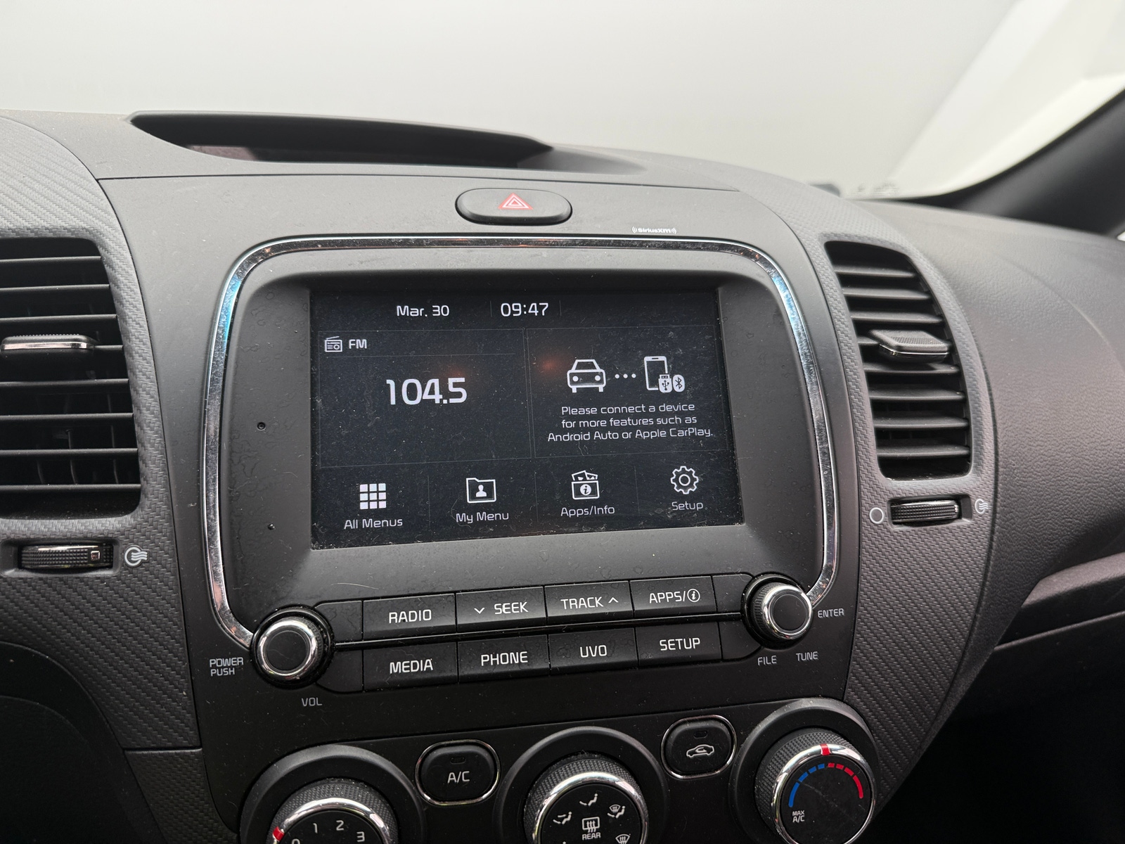 Thumbnail: 2018 Kia Forte - 3