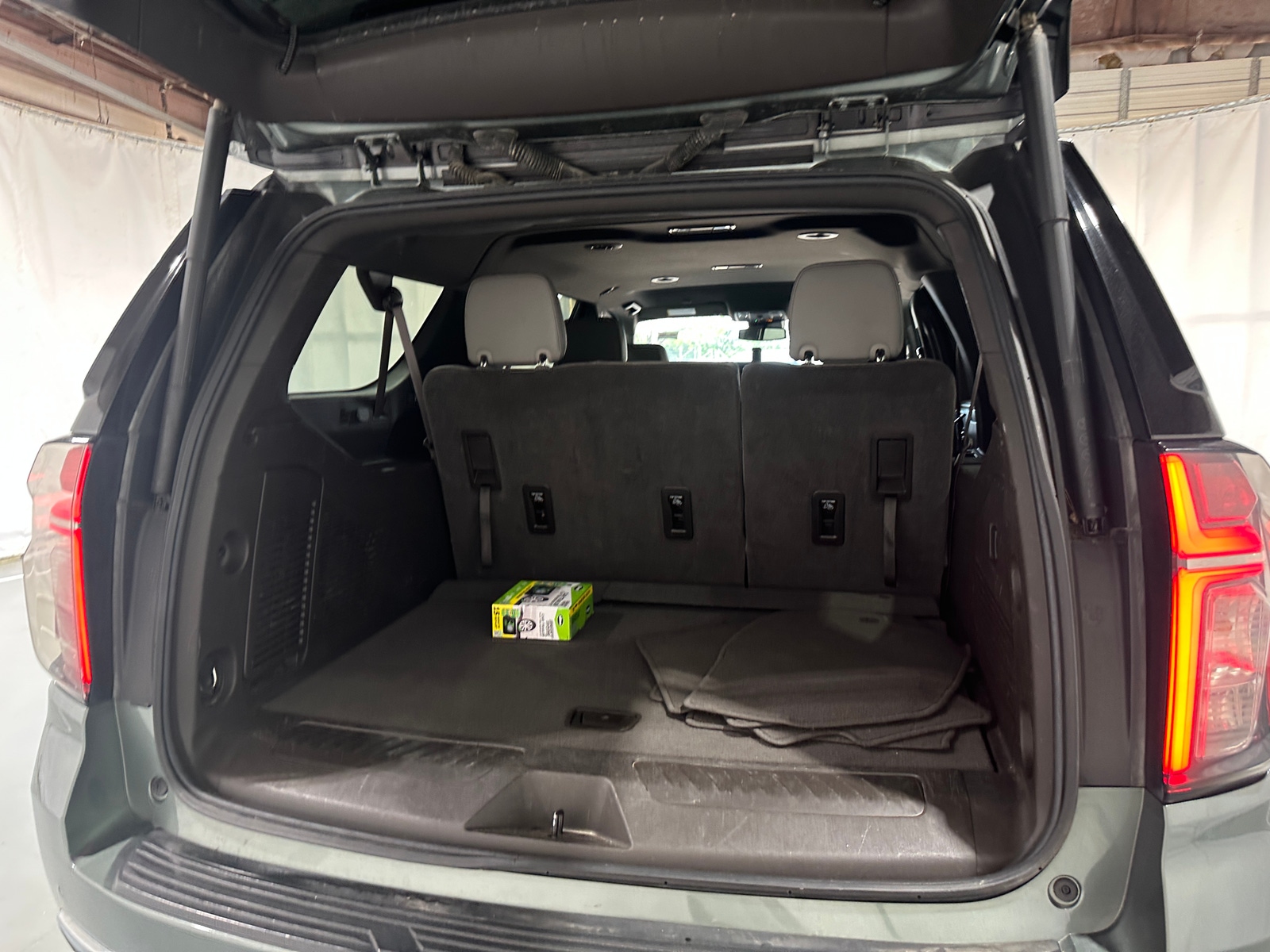 Thumbnail: 2024 Chevrolet Suburban - 6