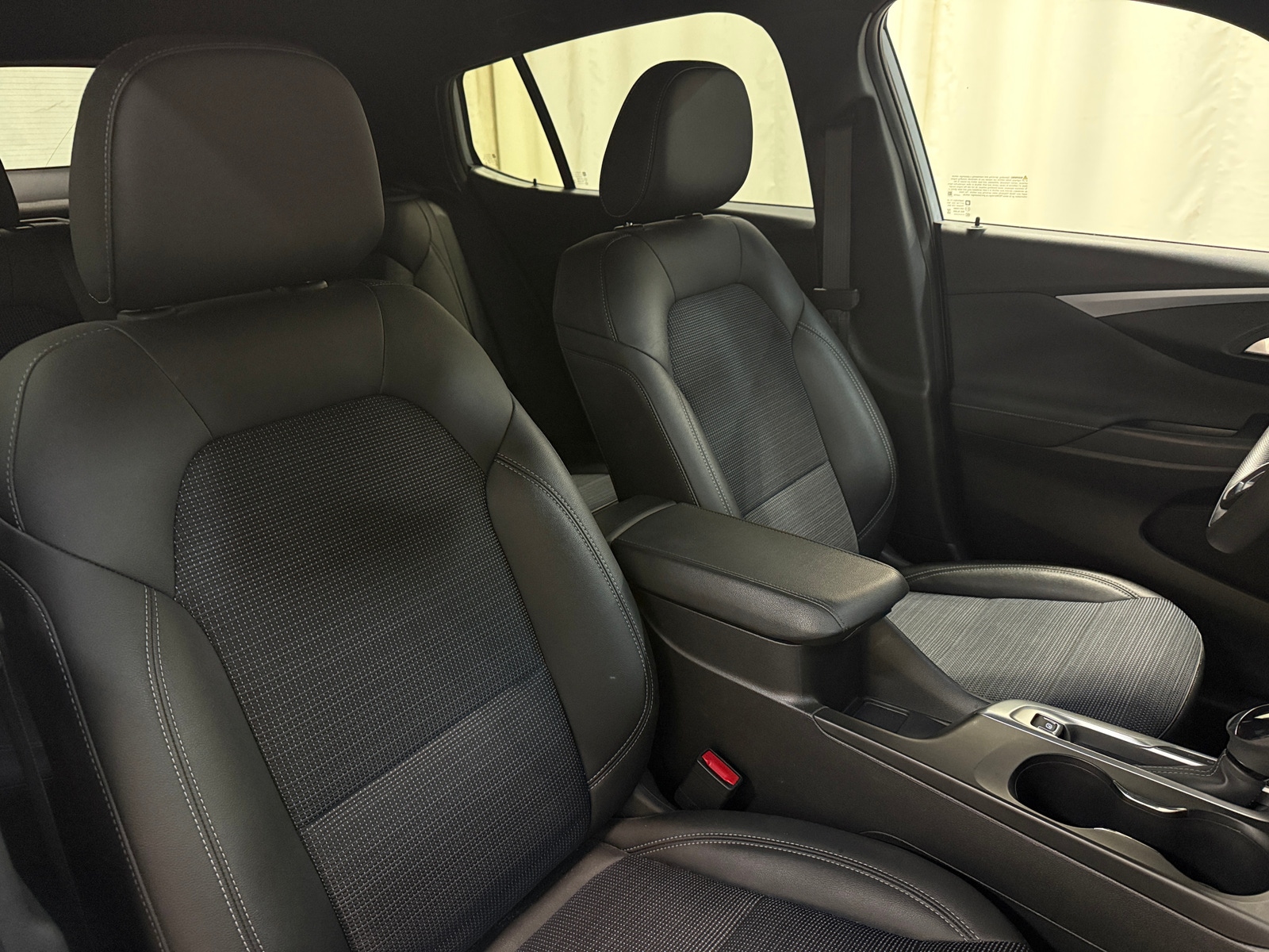 Thumbnail: 2025 Buick Envista - 2