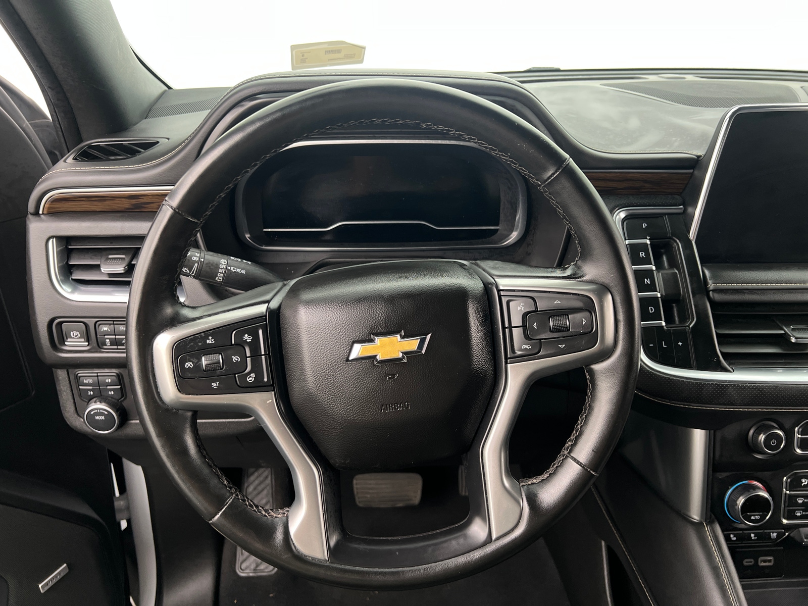 Thumbnail: 2023 Chevrolet Suburban - 4