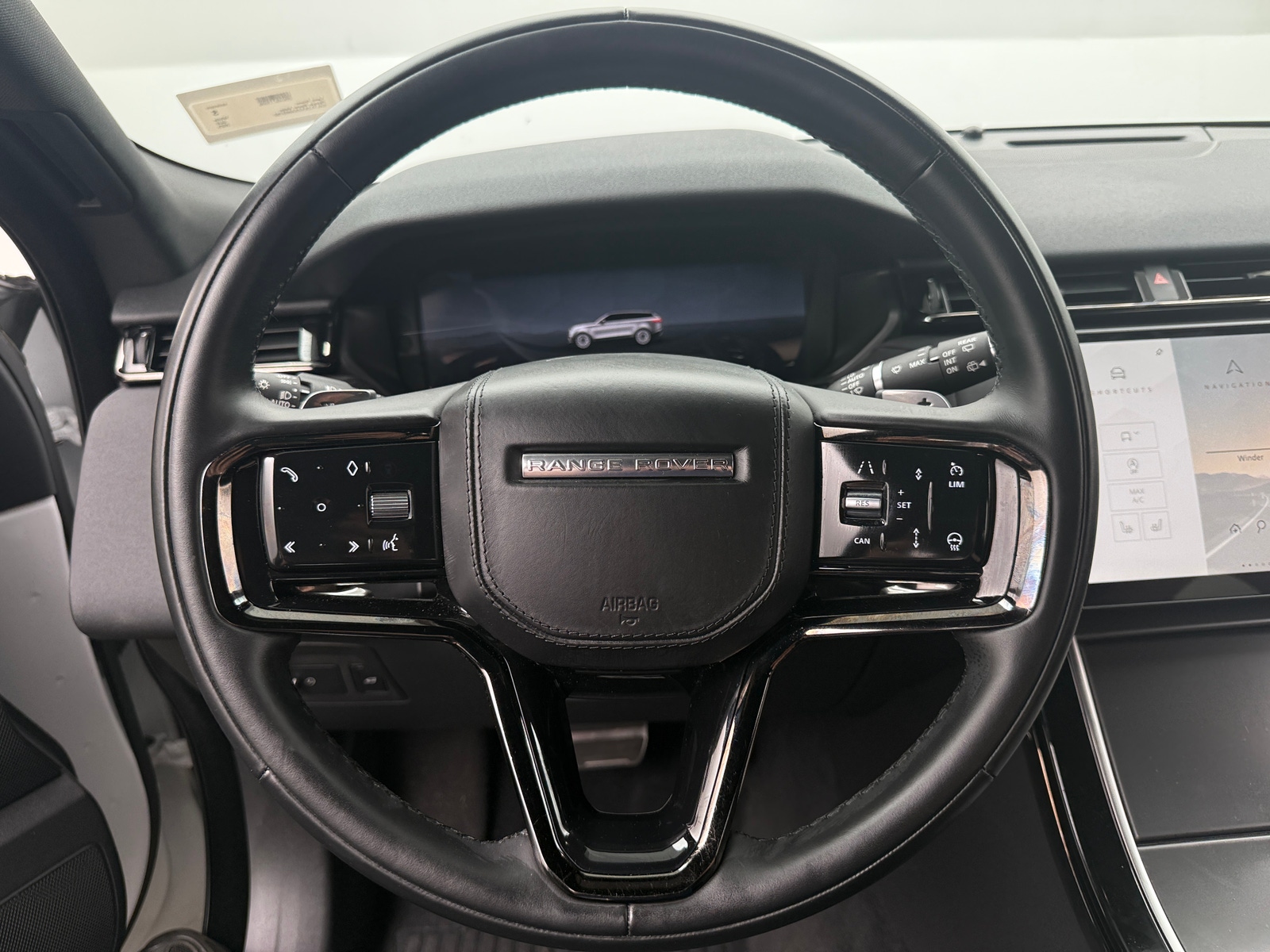 Thumbnail: 2025 Land Rover Range Rover Velar - 4