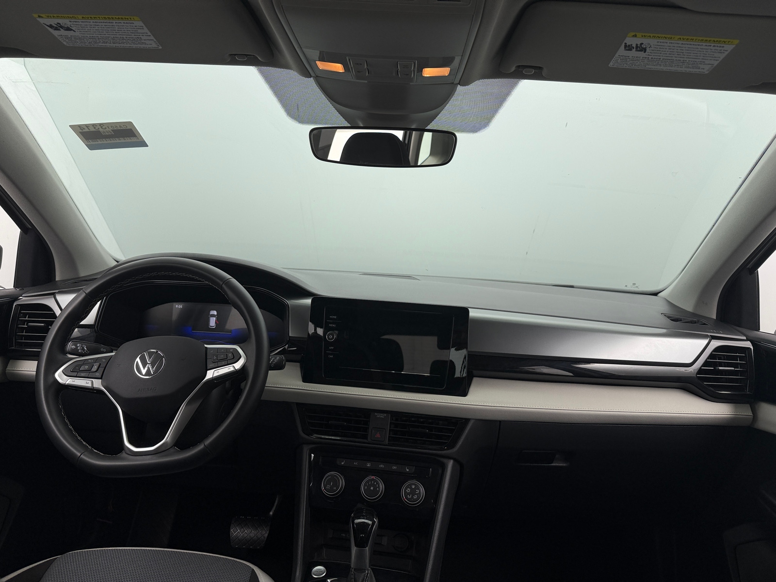 Thumbnail: 2025 Volkswagen Taos - 3