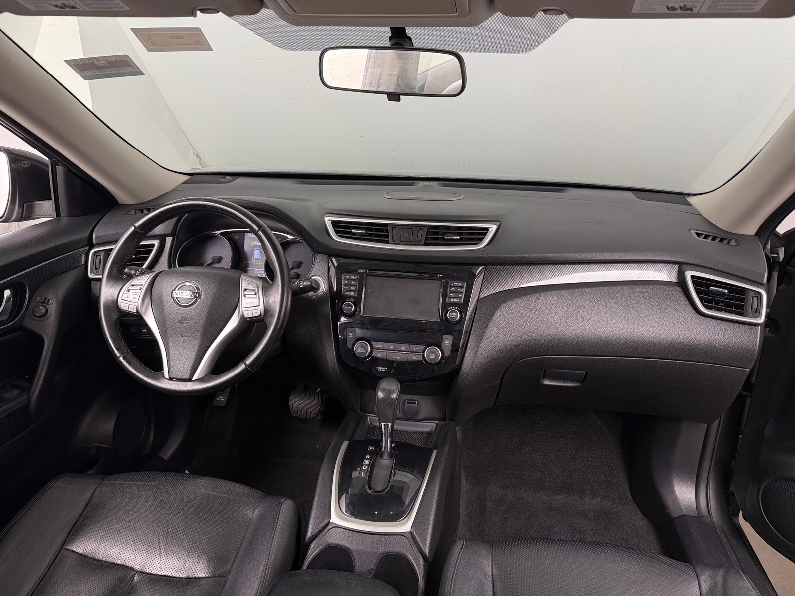 Thumbnail: 2016 Nissan Rogue - 2