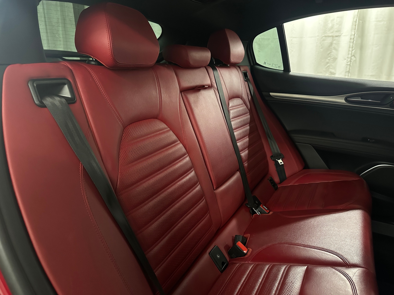 Thumbnail: 2022 Alfa Romeo Stelvio - 5