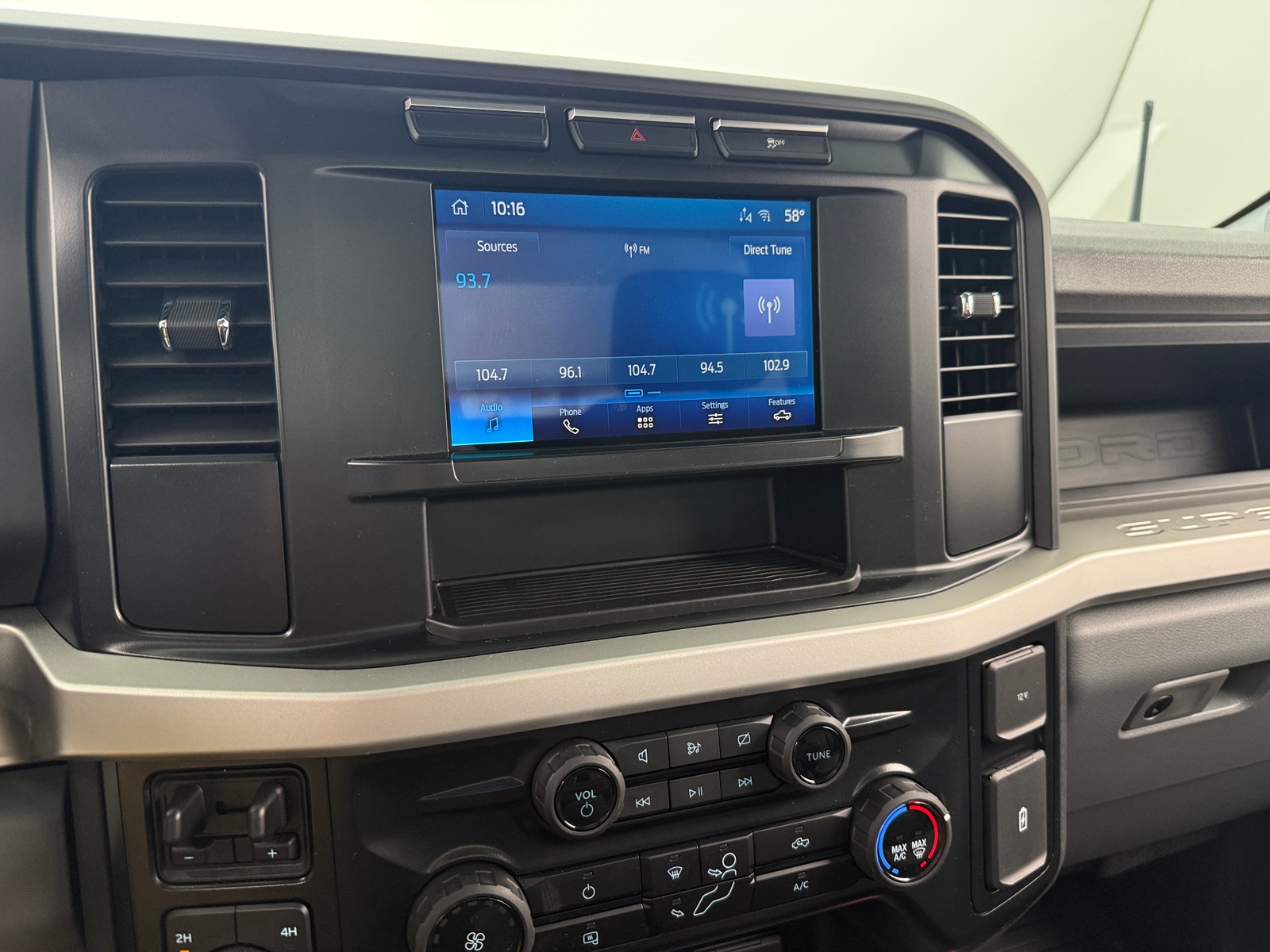 Thumbnail: 2024 Ford Econoline - 3