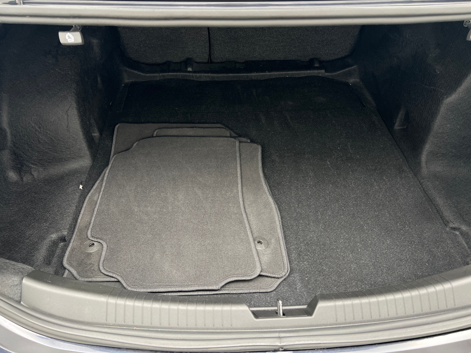 Thumbnail: 2023 Chevrolet Malibu - 7