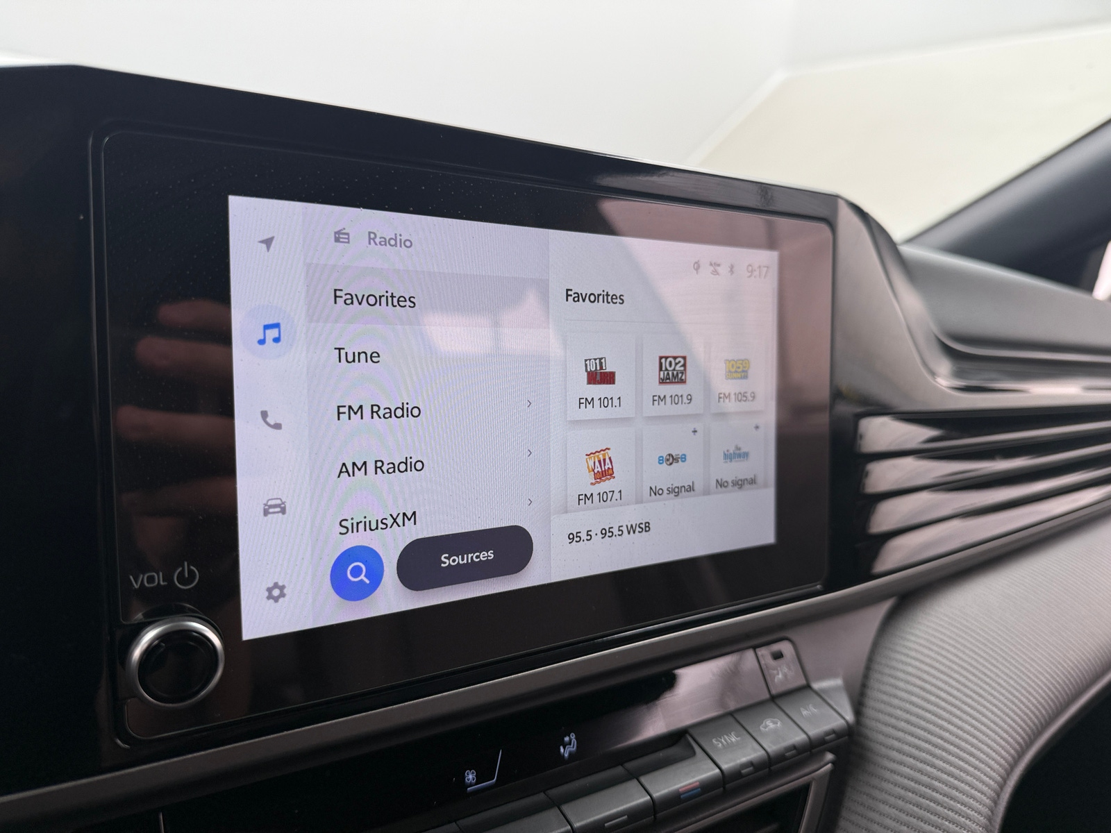 Thumbnail: 2025 Toyota Camry - 3