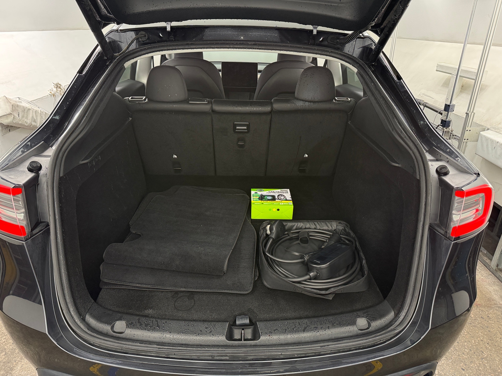 Thumbnail: 2024 Tesla Model Y - 6