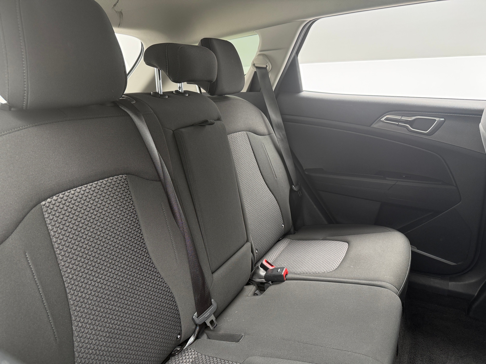 Thumbnail: 2025 Kia Sportage - 6