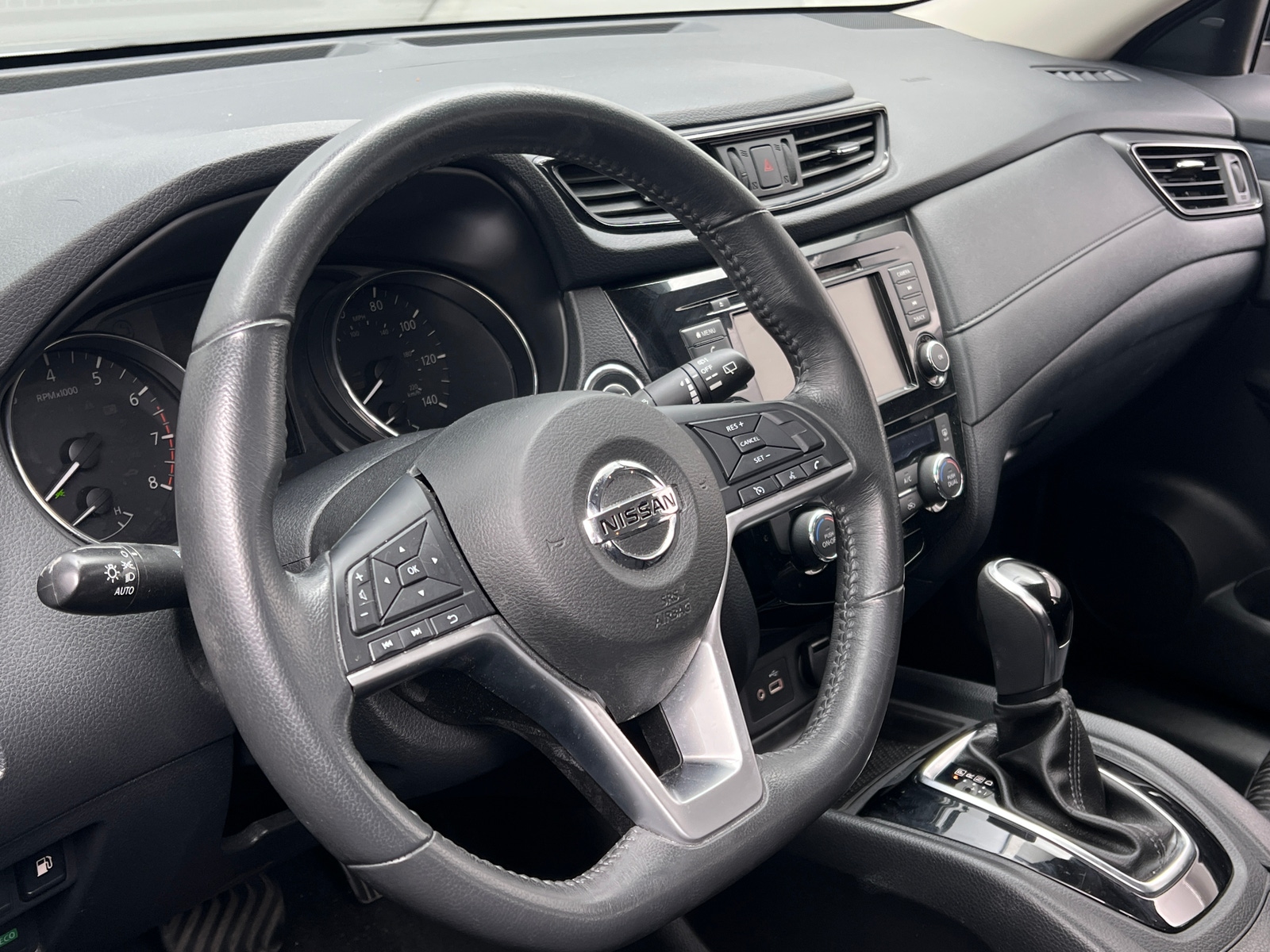 Thumbnail: 2018 Nissan Rogue - 5