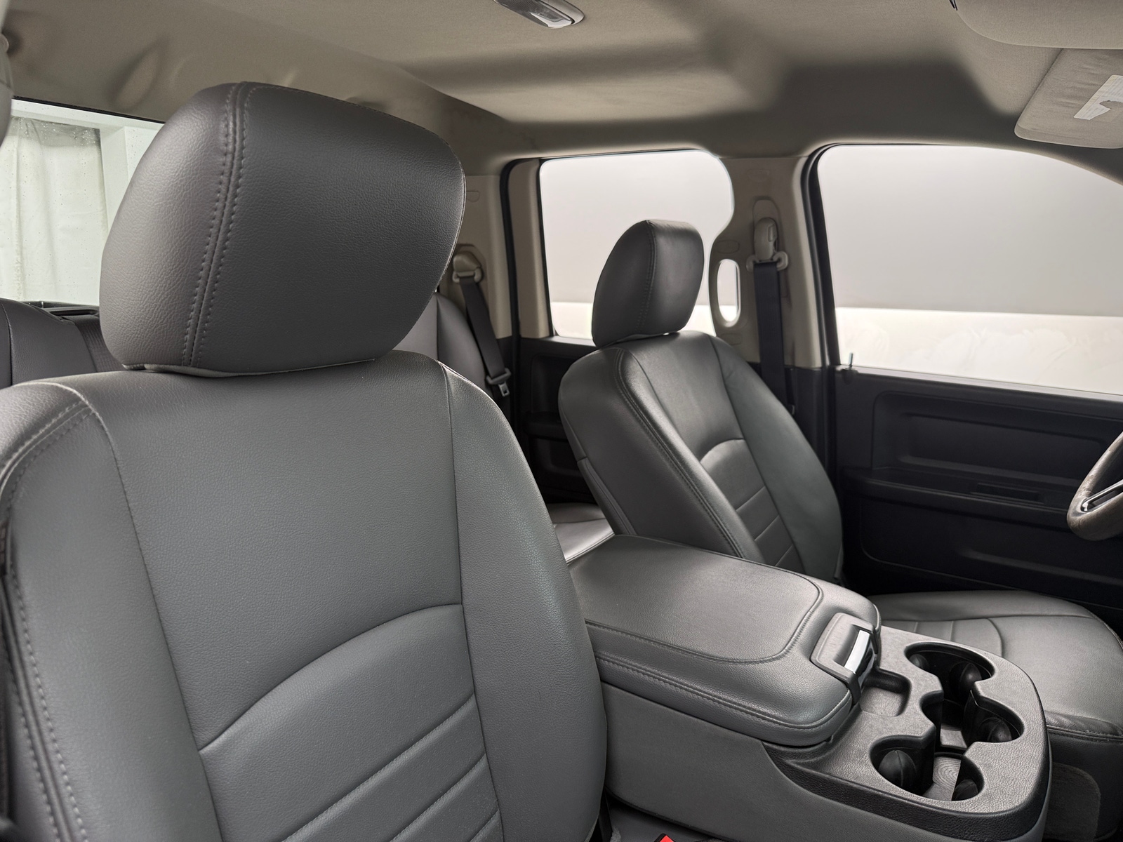 Thumbnail: 2019 RAM 1500 Classic - 2